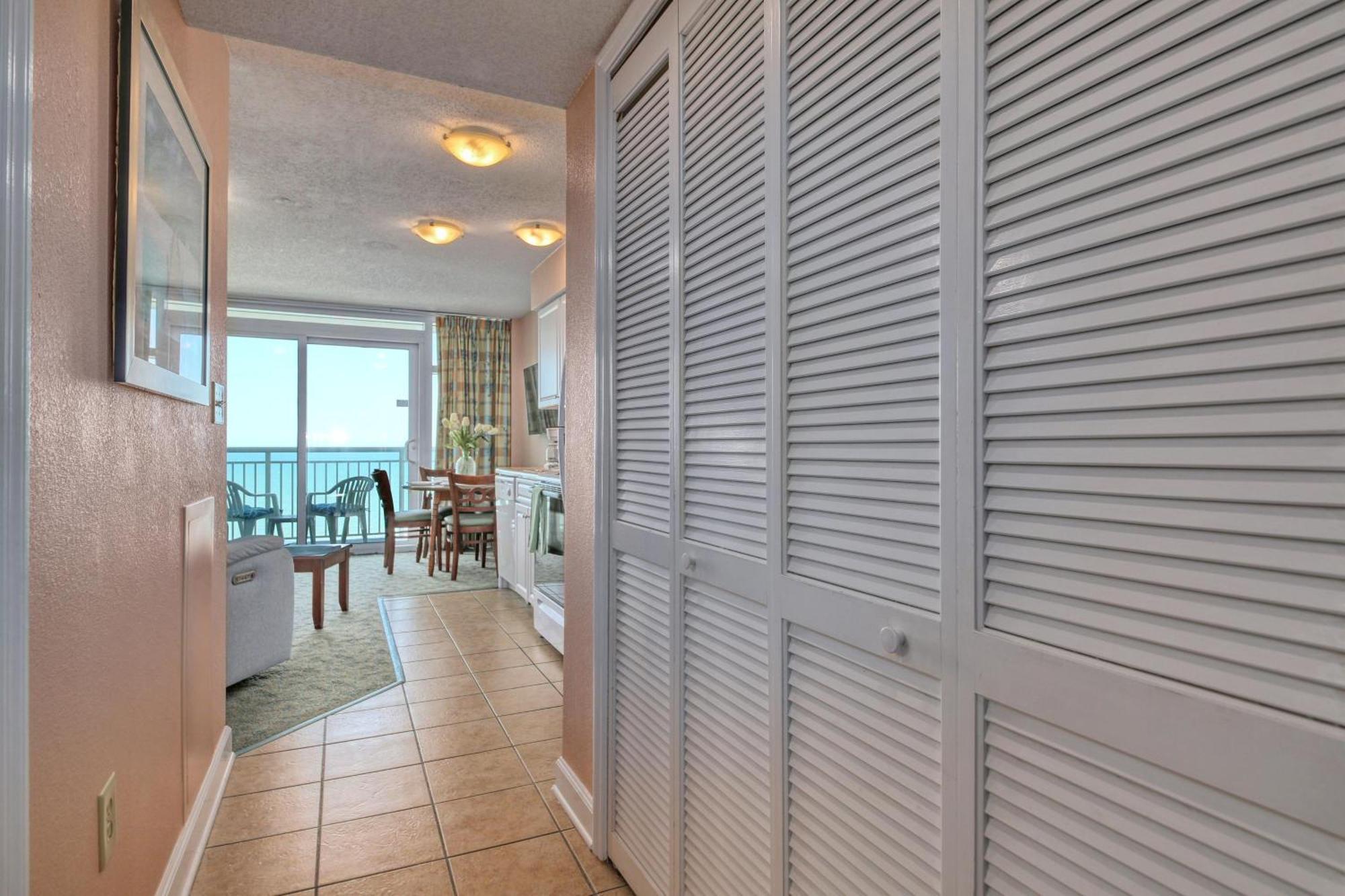 Holiday home 2501 S Ocean Blvd, 1005 - Ocean Front Sleeps 4 *