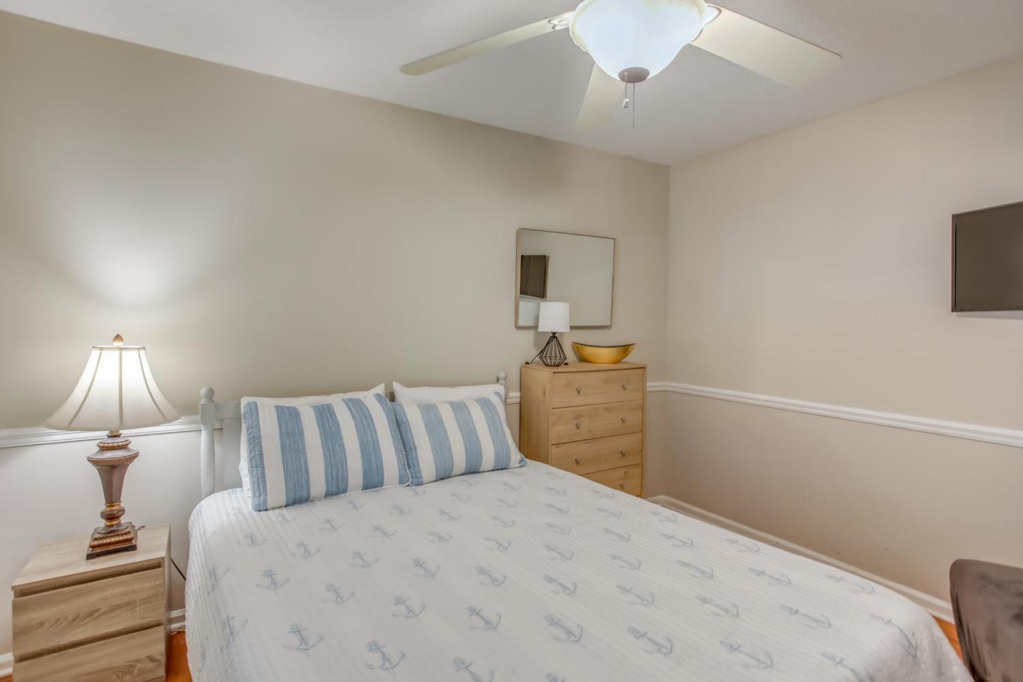 Holiday home Myrtle With Saltwater Pool, Walk To *