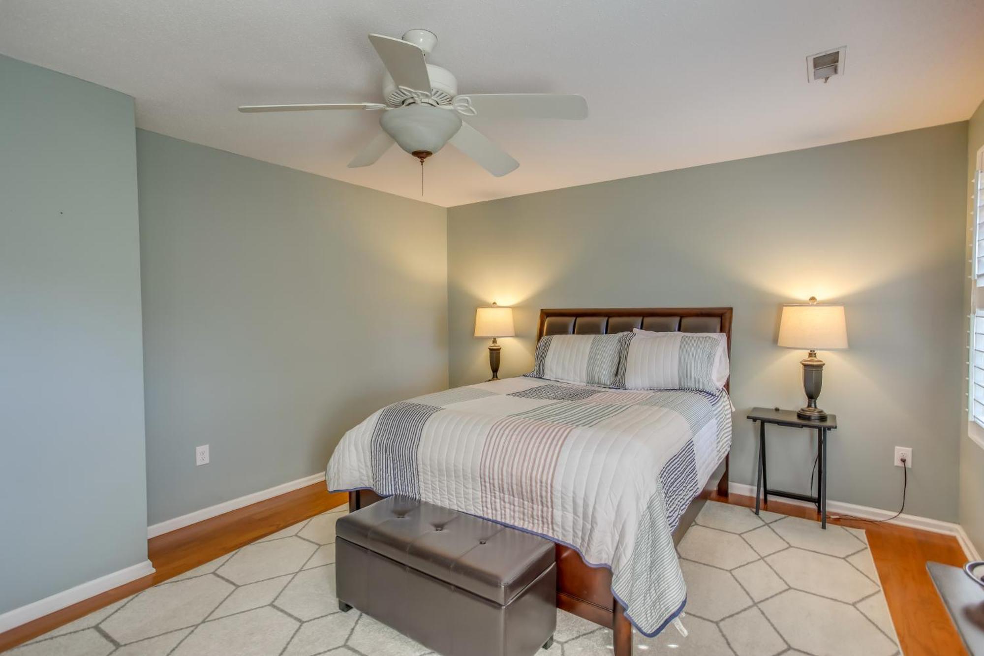 Holiday home Myrtle With Saltwater Pool, Walk To Myrtle Beach