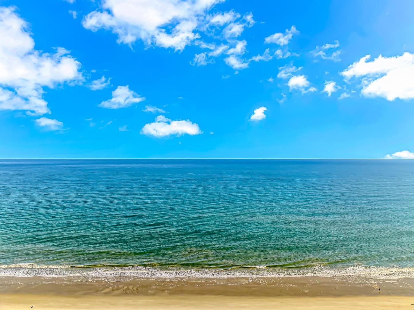 Stunning Oceanfront 2 Bedroom Suite- Sailfish 1111 *