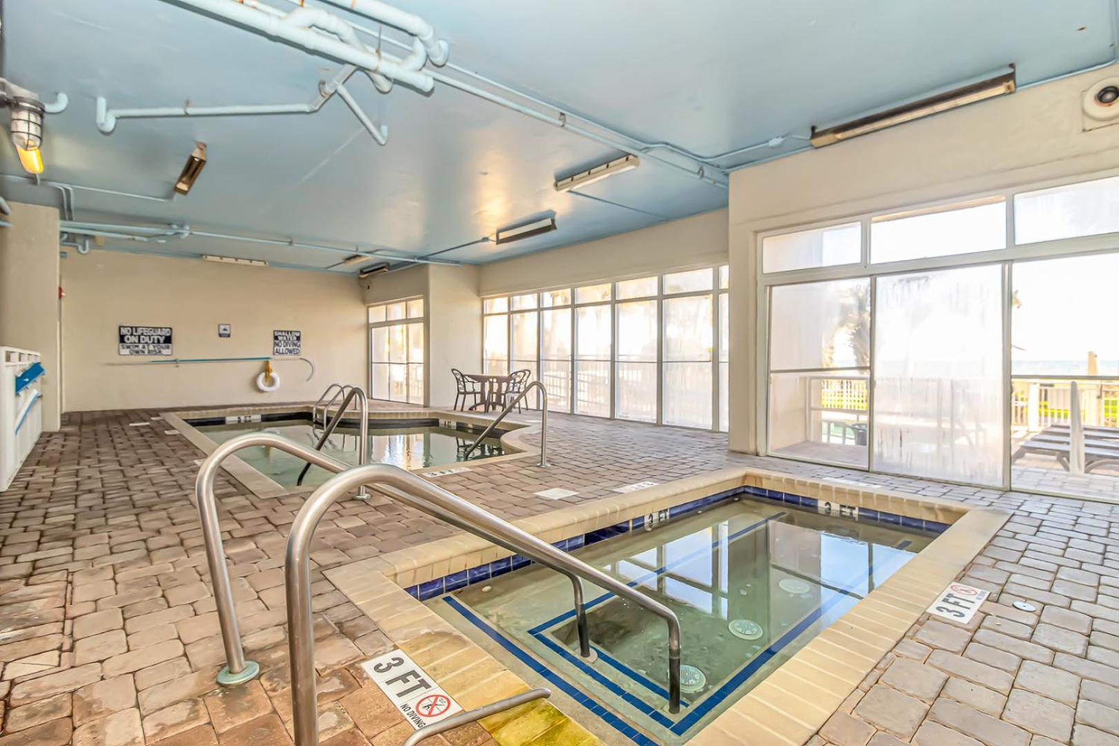 Holiday home Stunning Oceanfront 2 Bedroom Suite- Sailfish 1111 *