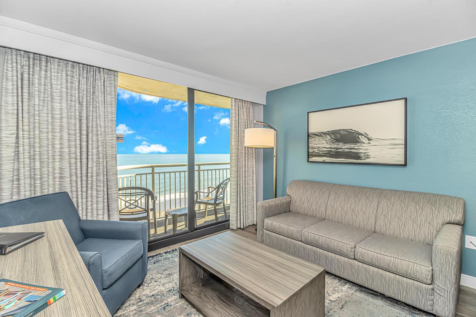 Holiday home Stunning Oceanfront 2 Bedroom Suite- Sailfish 1111