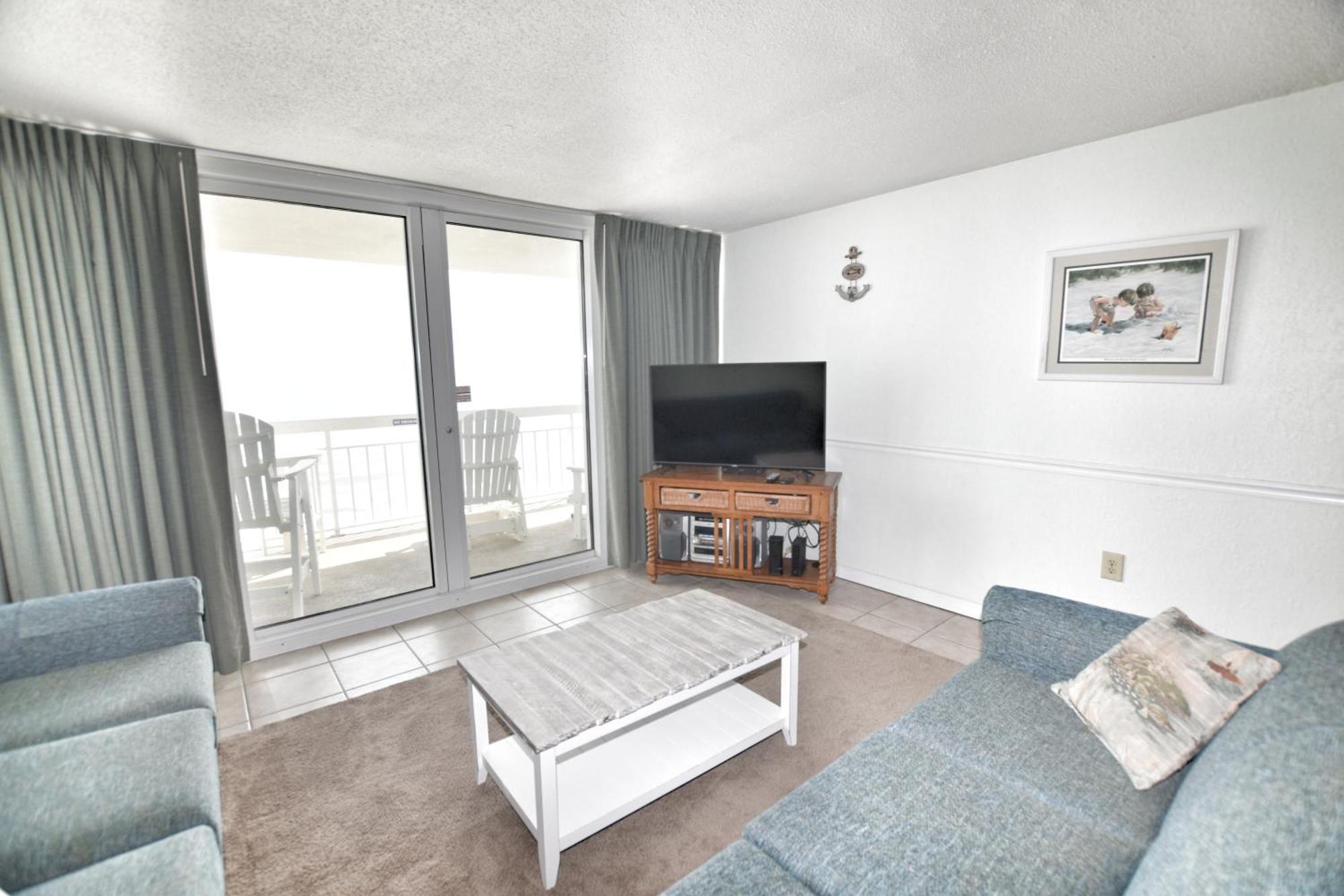 0512 Waters Edge Apartment *
