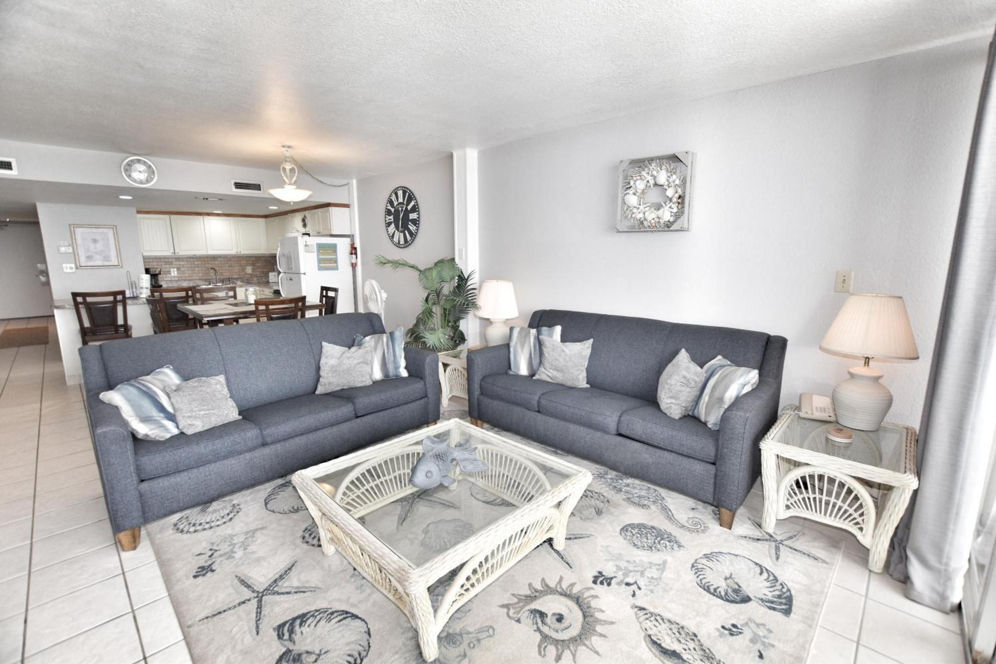 0511 Waters Edge Apartment *