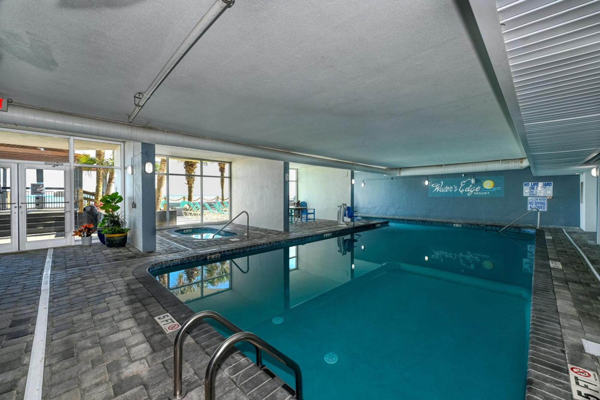 1412 Waters Edge Apartment