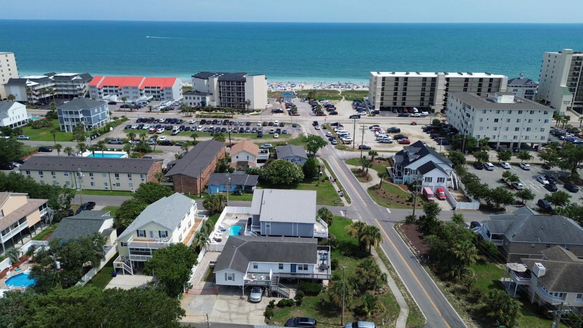 Breeze 1, Short Walk To Atlantic Ocean, Pet Friendly, Very Quiet & Family Friendly * Myrtle Beach