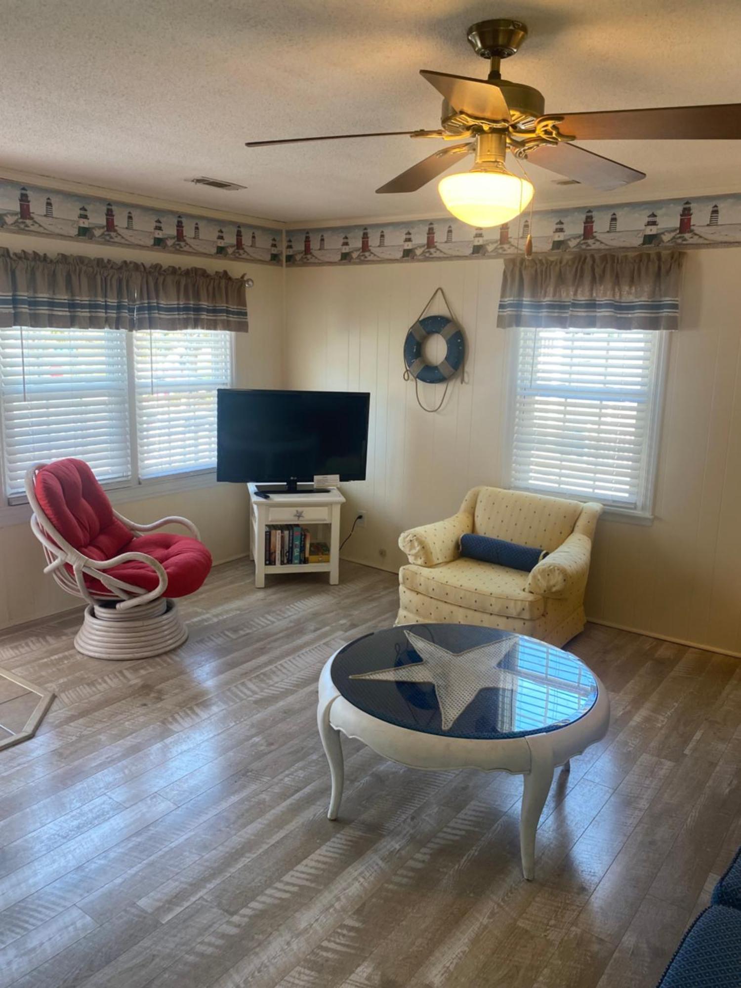Breeze 1, Short Walk To Atlantic Ocean, Pet Friendly, Very Quiet & Family Friendly * Myrtle Beach