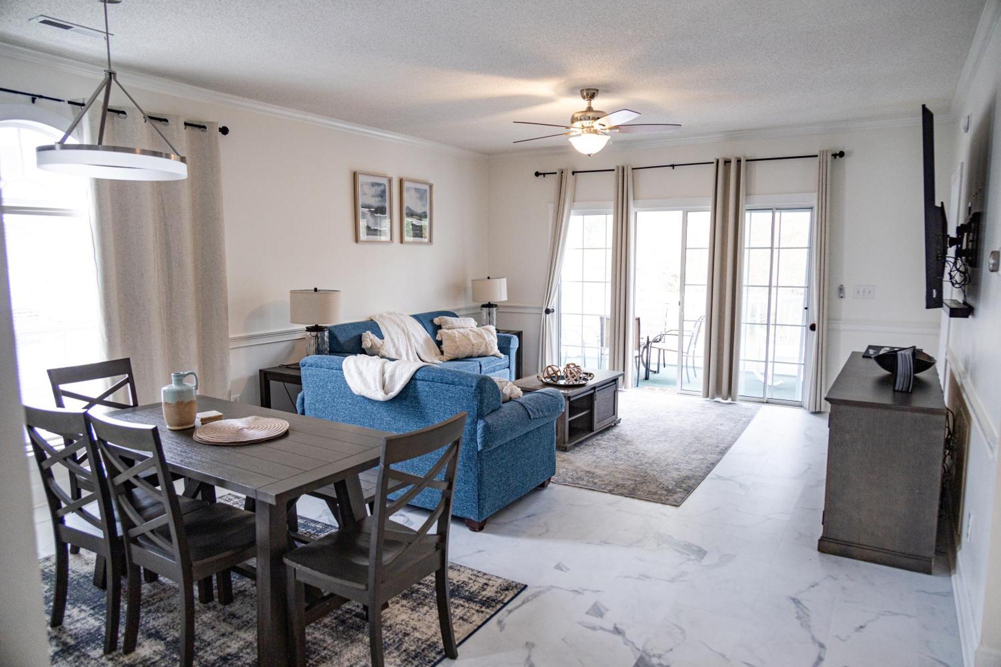Apartment Gorgeous On Golf Course Near Broadway At The Beach