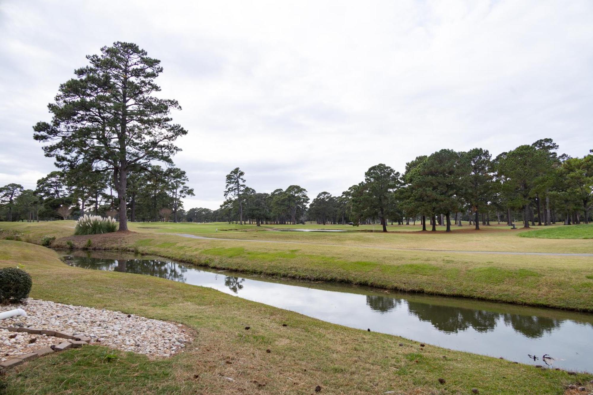 Gorgeous On Golf Course Near Broadway At The Beach Apartment Myrtle Beach