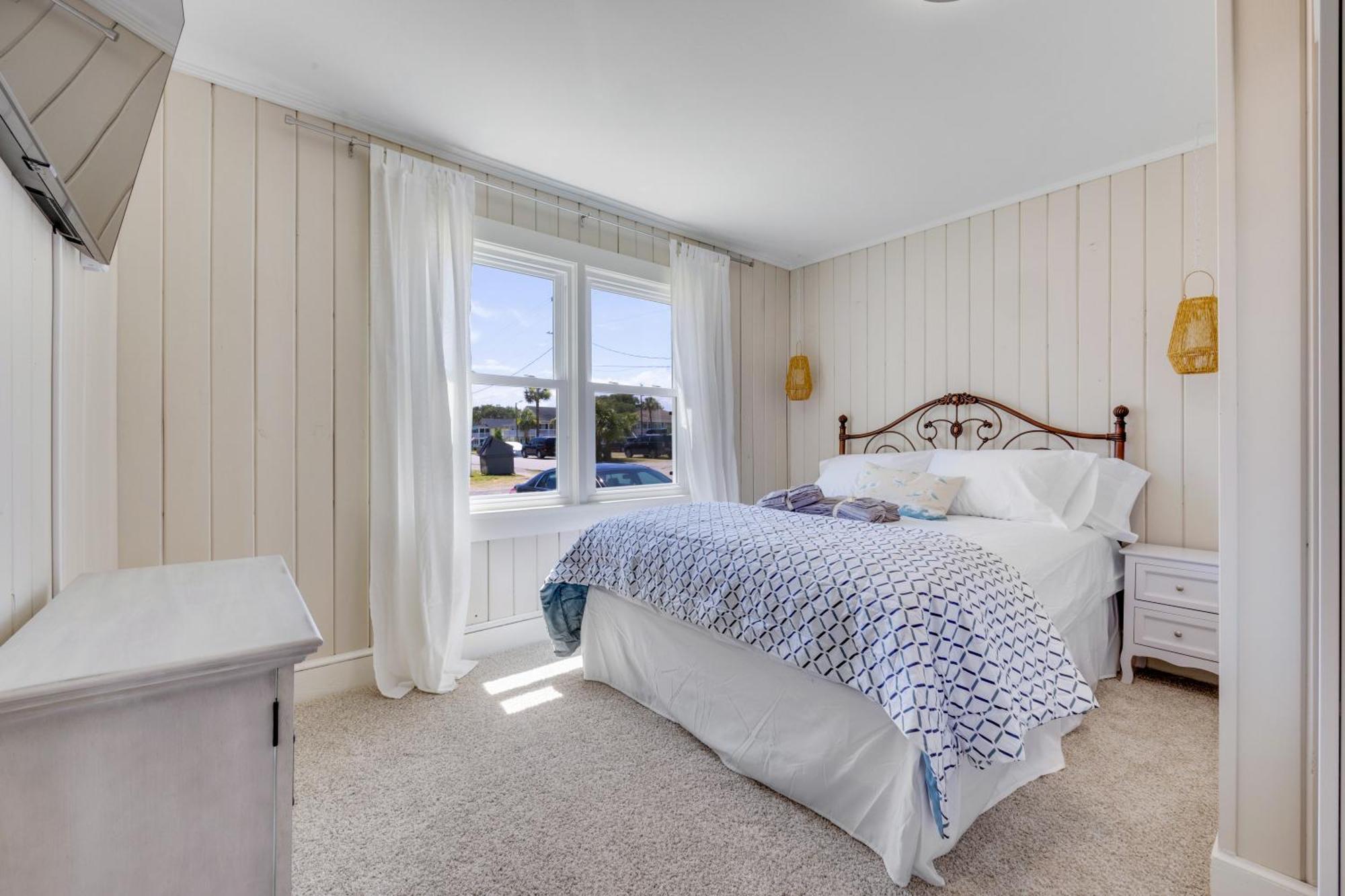 200ft To Beach! North Myrtle First Level Duplex Home, Pet Friendly!