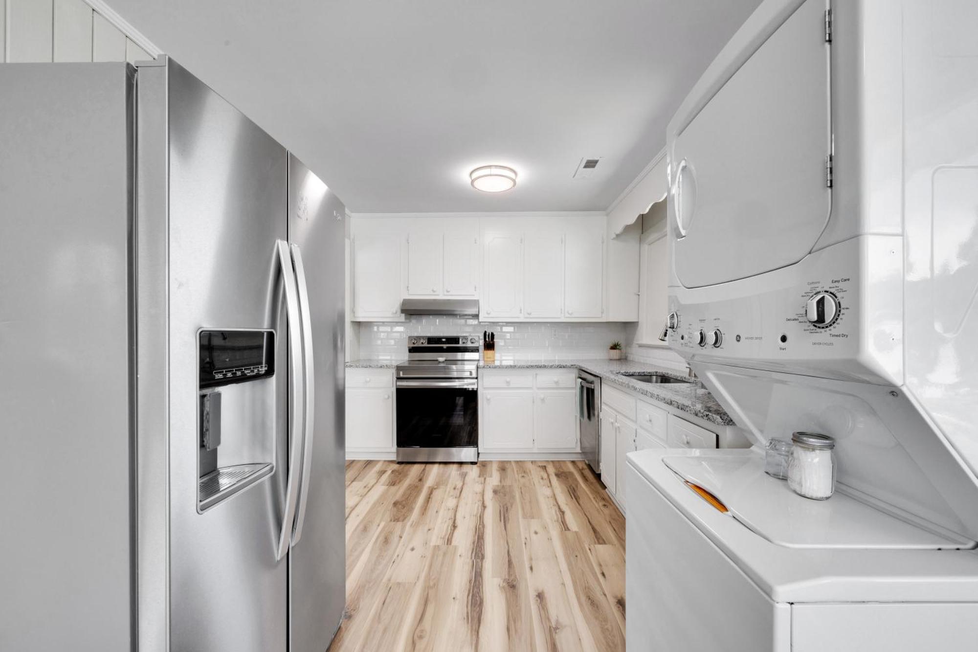 200 Steps To Ocean! North Myrtle Upper Duplex Unit, Pet Friendly! Holiday home Myrtle Beach