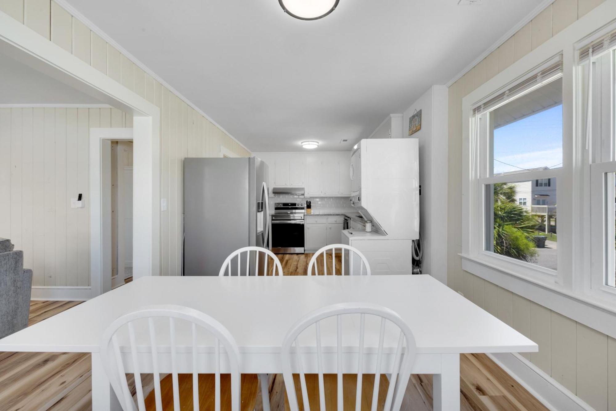 200 Steps To Ocean! North Myrtle Upper Duplex Unit, Pet Friendly! * Myrtle Beach