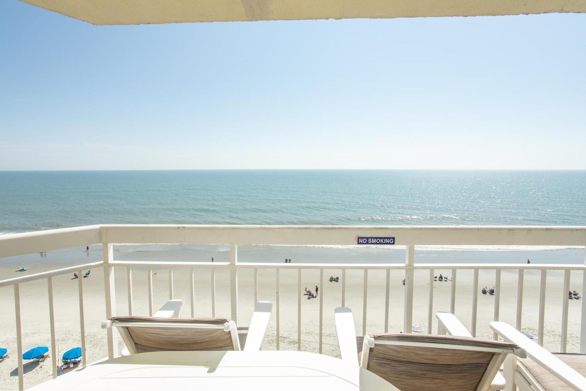 0712 Waters Edge Apartment