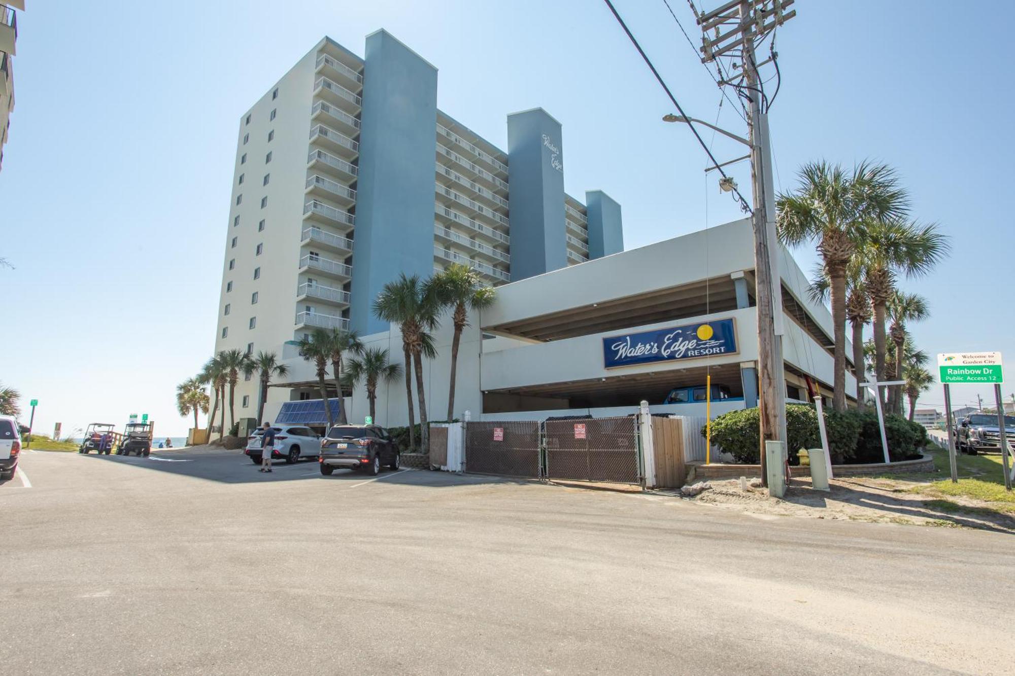 0712 Waters Edge Apartment