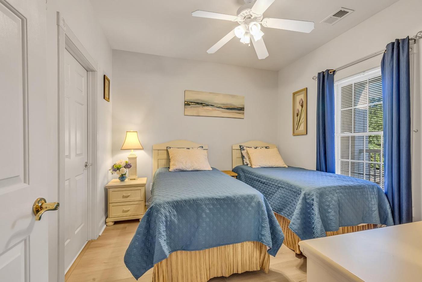 4809 Luster Leaf Circle Magnolia Pointe 202 Apartment *