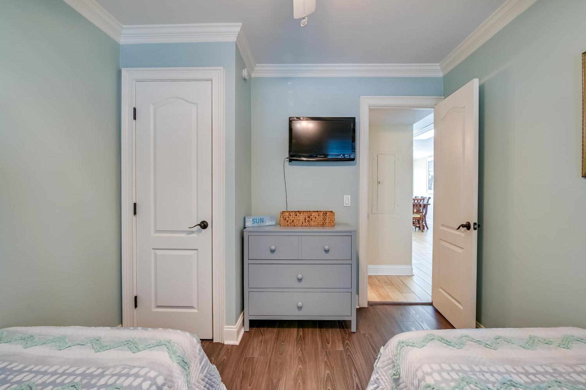 Oceanfront Murrells Inlet With Access! Holiday home Myrtle Beach
