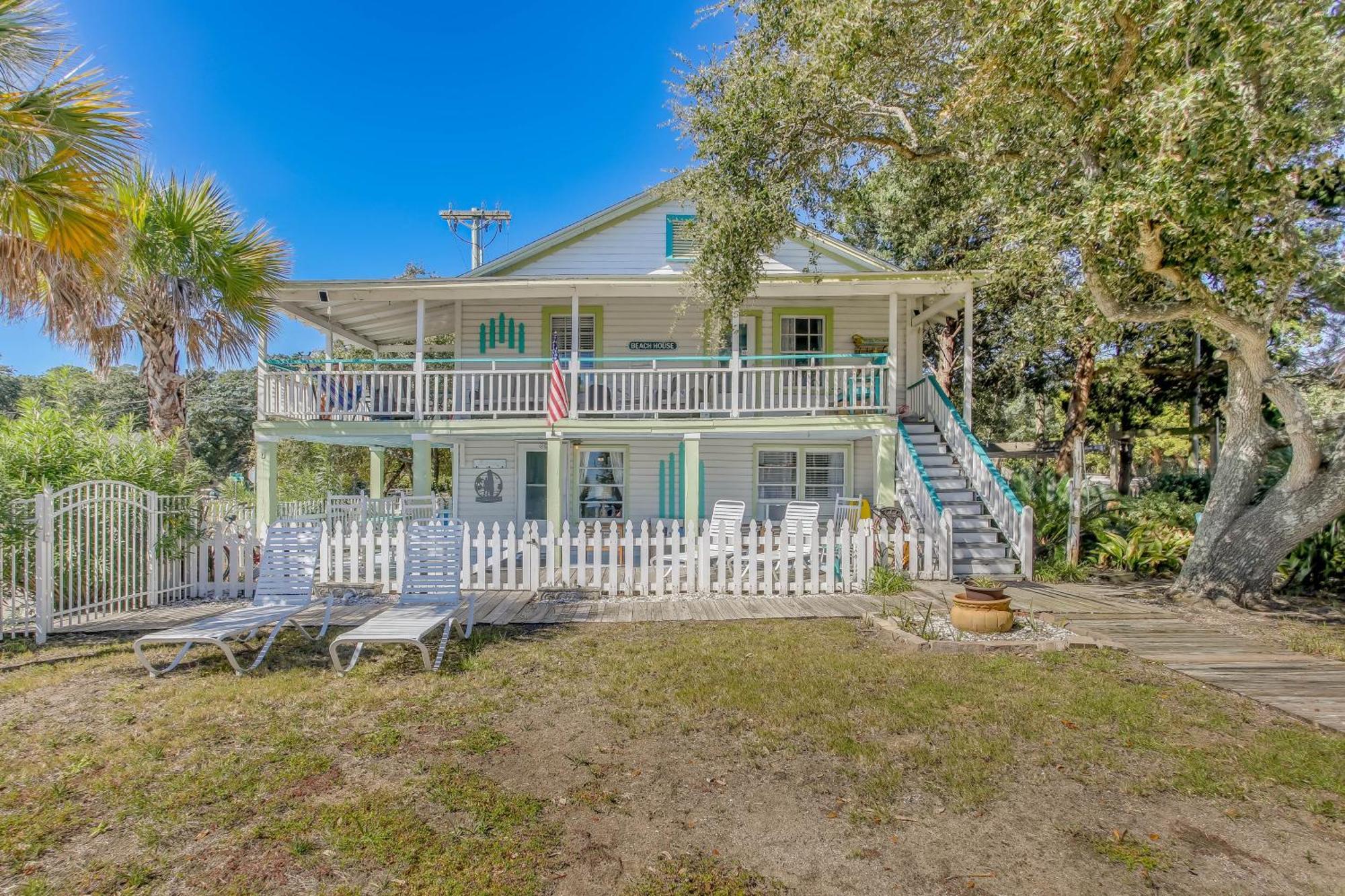 Apartment Coastal With Ocean View Walk To Pier *