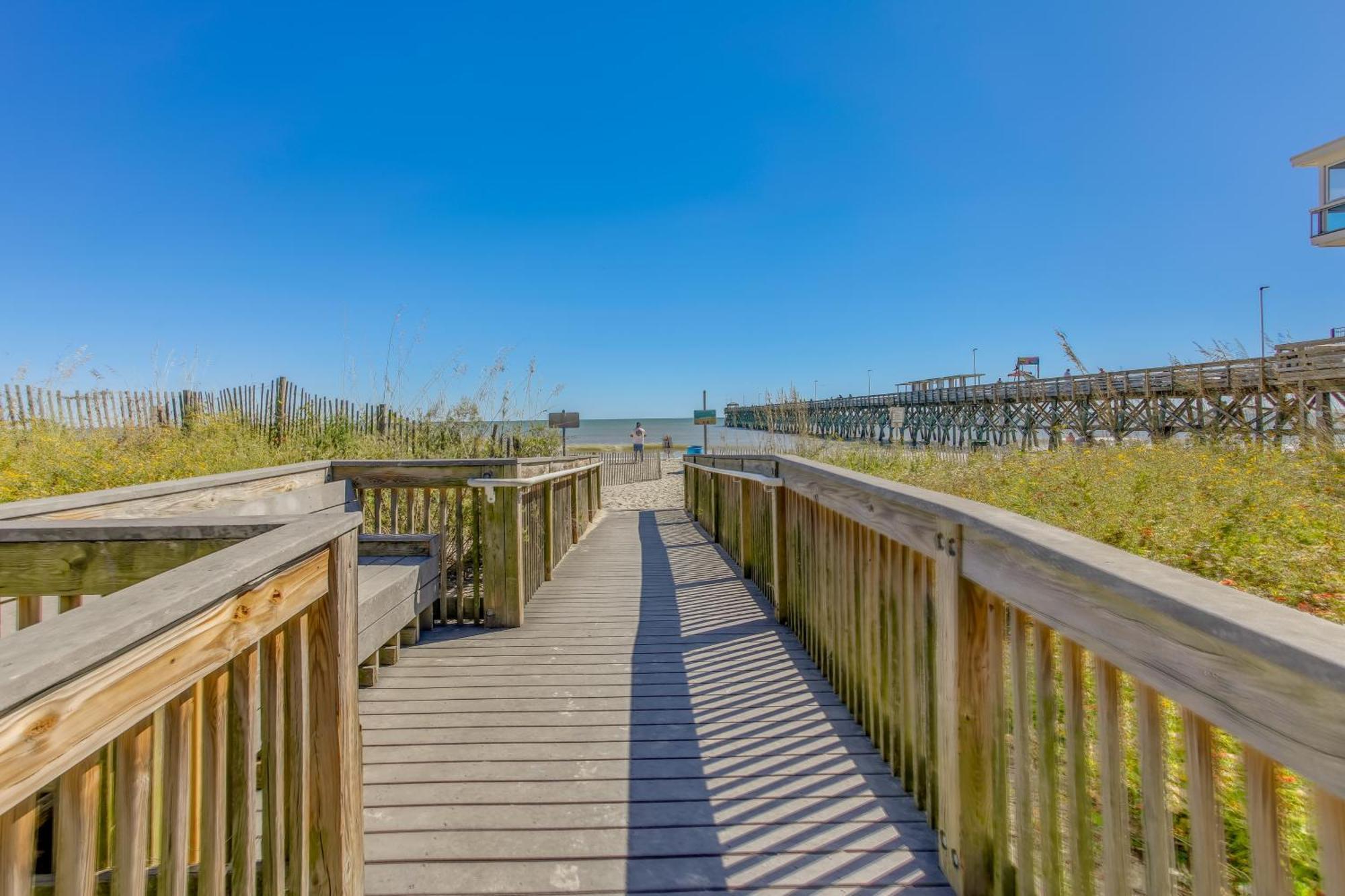 Apartment Coastal With Ocean View Walk To Pier Myrtle Beach