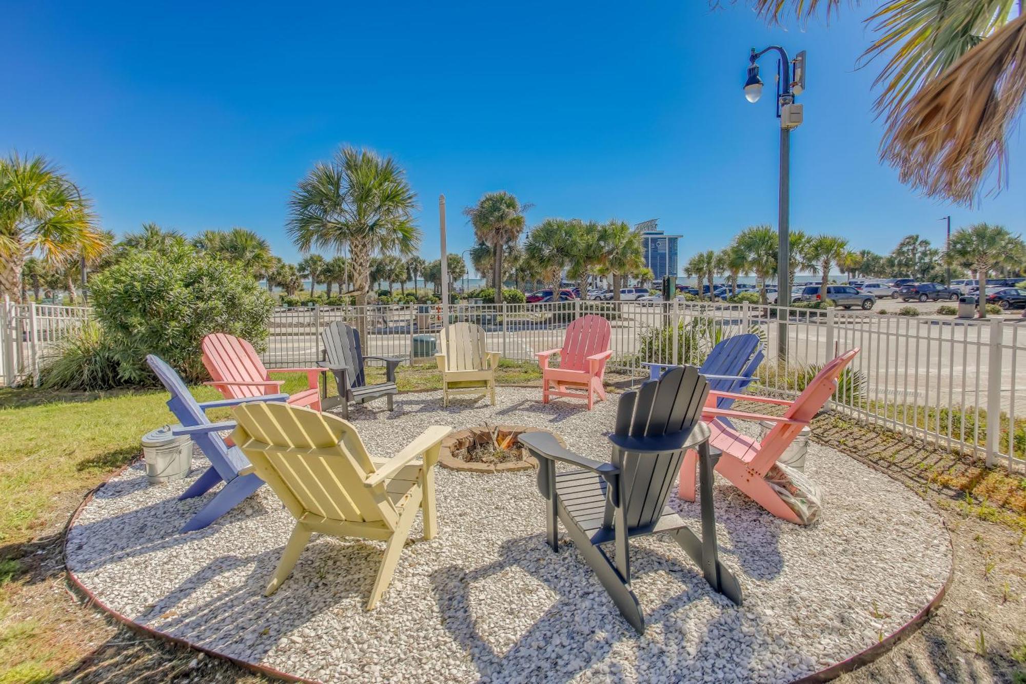 Coastal With Ocean View Walk To Pier Myrtle Beach