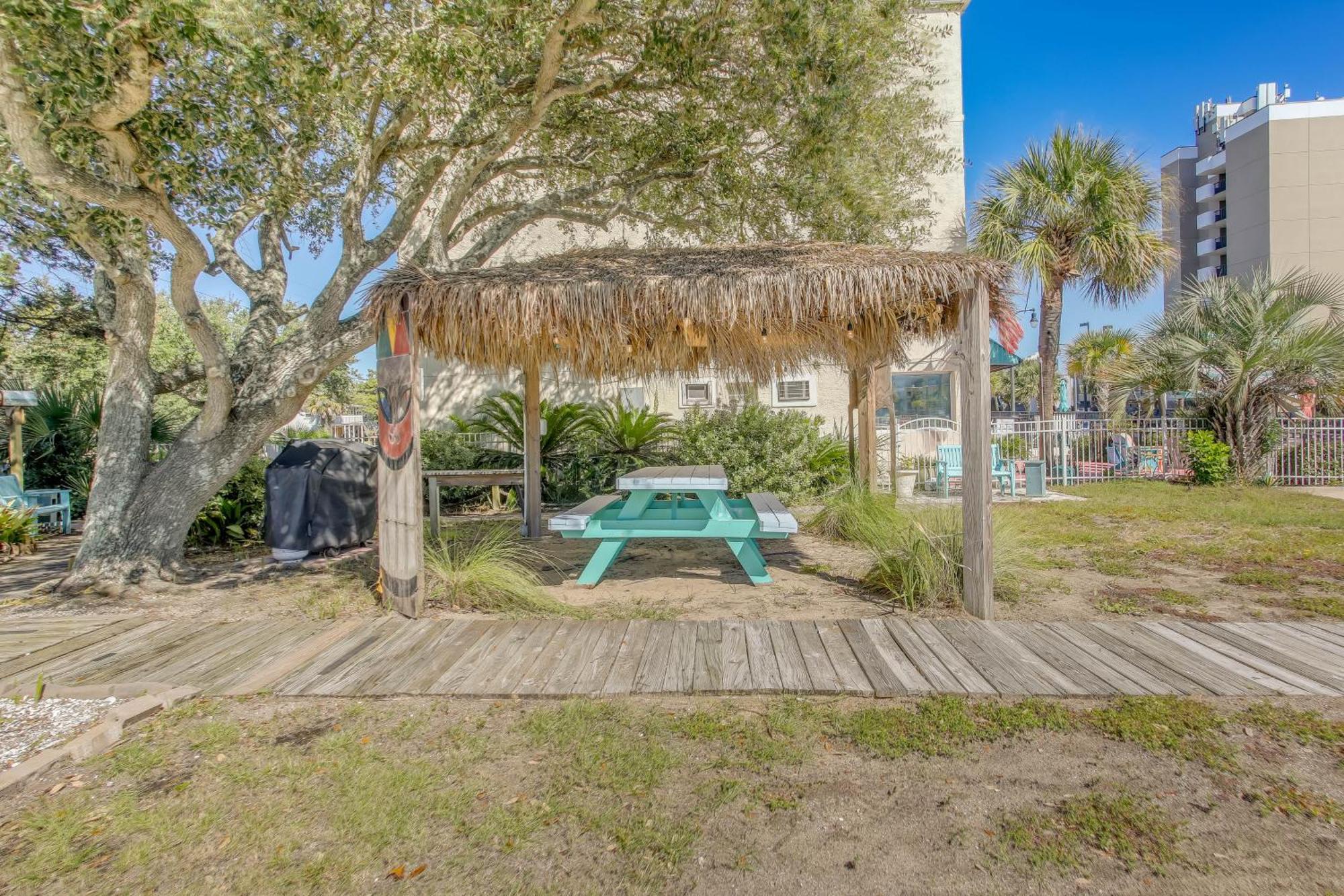 Apartment Coastal With Ocean View Walk To Pier Myrtle Beach