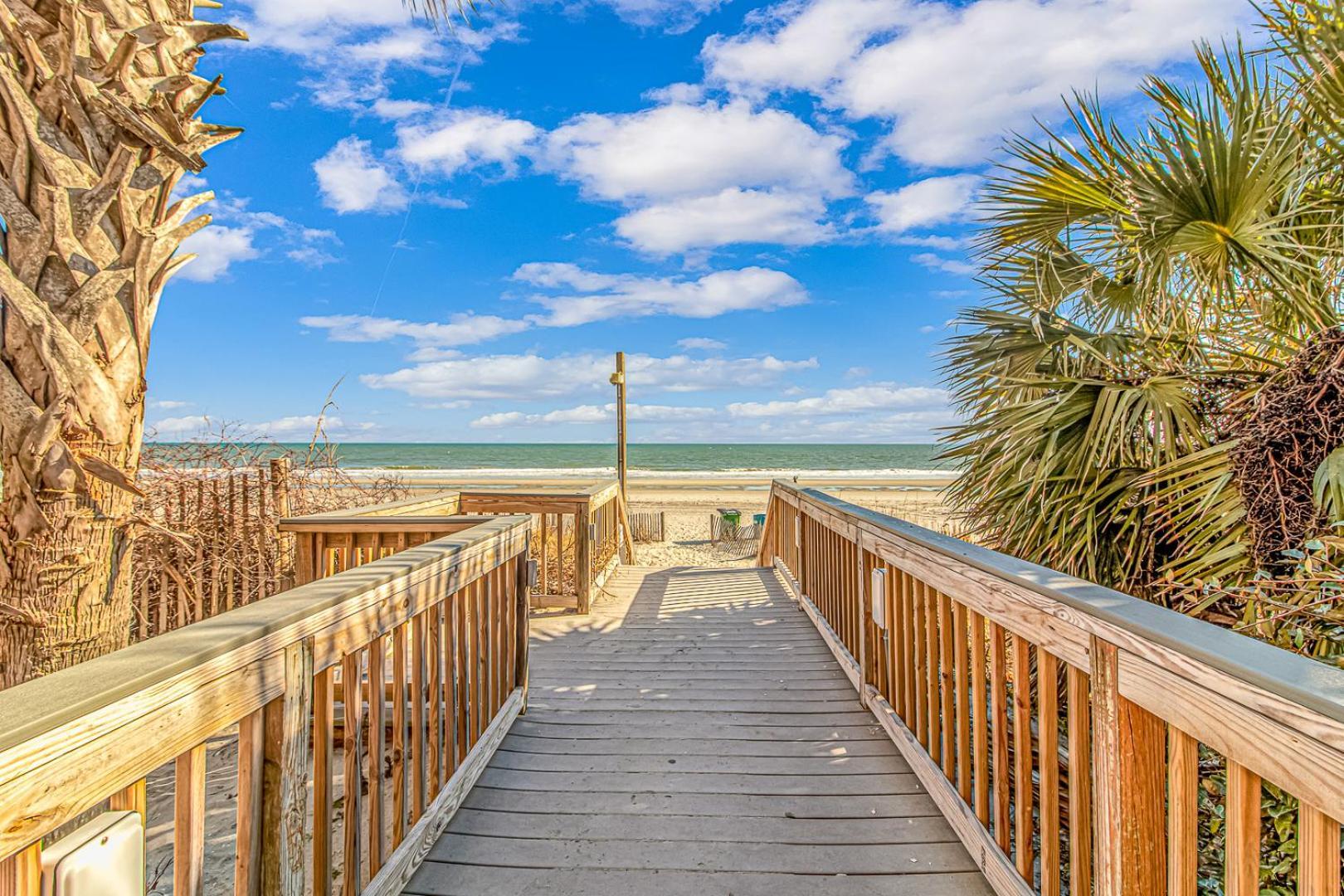 Holiday home Direct Oceanfront Caravelle 615 Sleeps 4 Guests