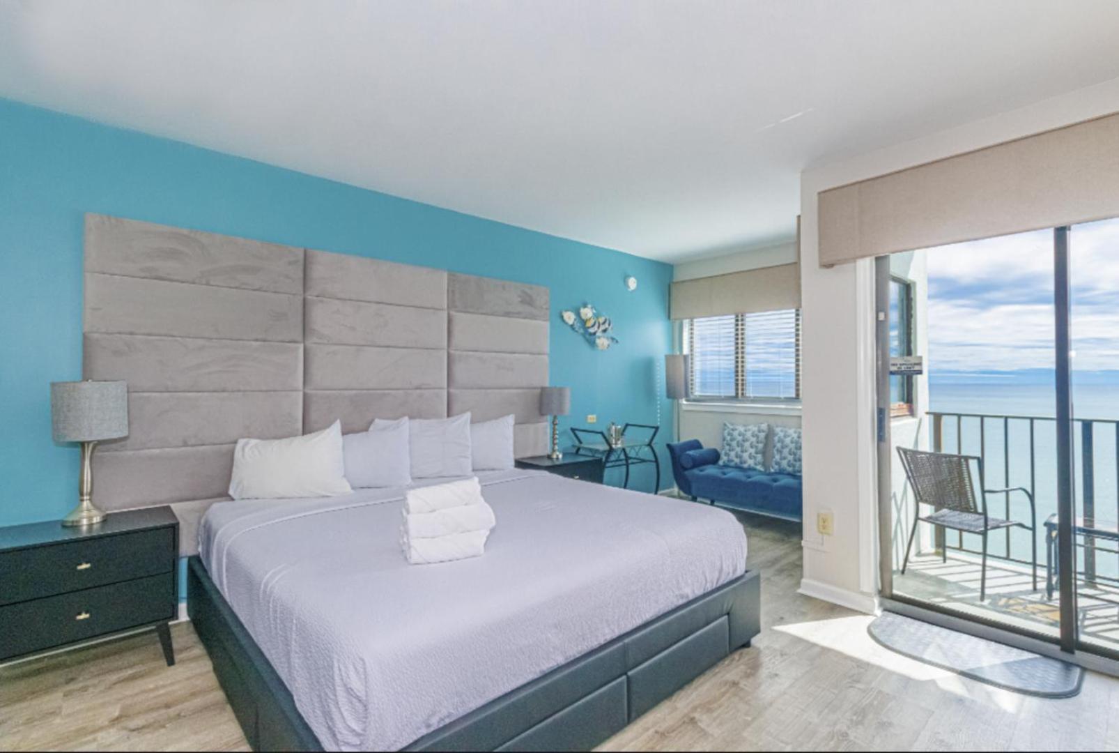 Direct Oceanfront With Gorgeous Views! Palace 1501 - Sleeps 4 Guests *