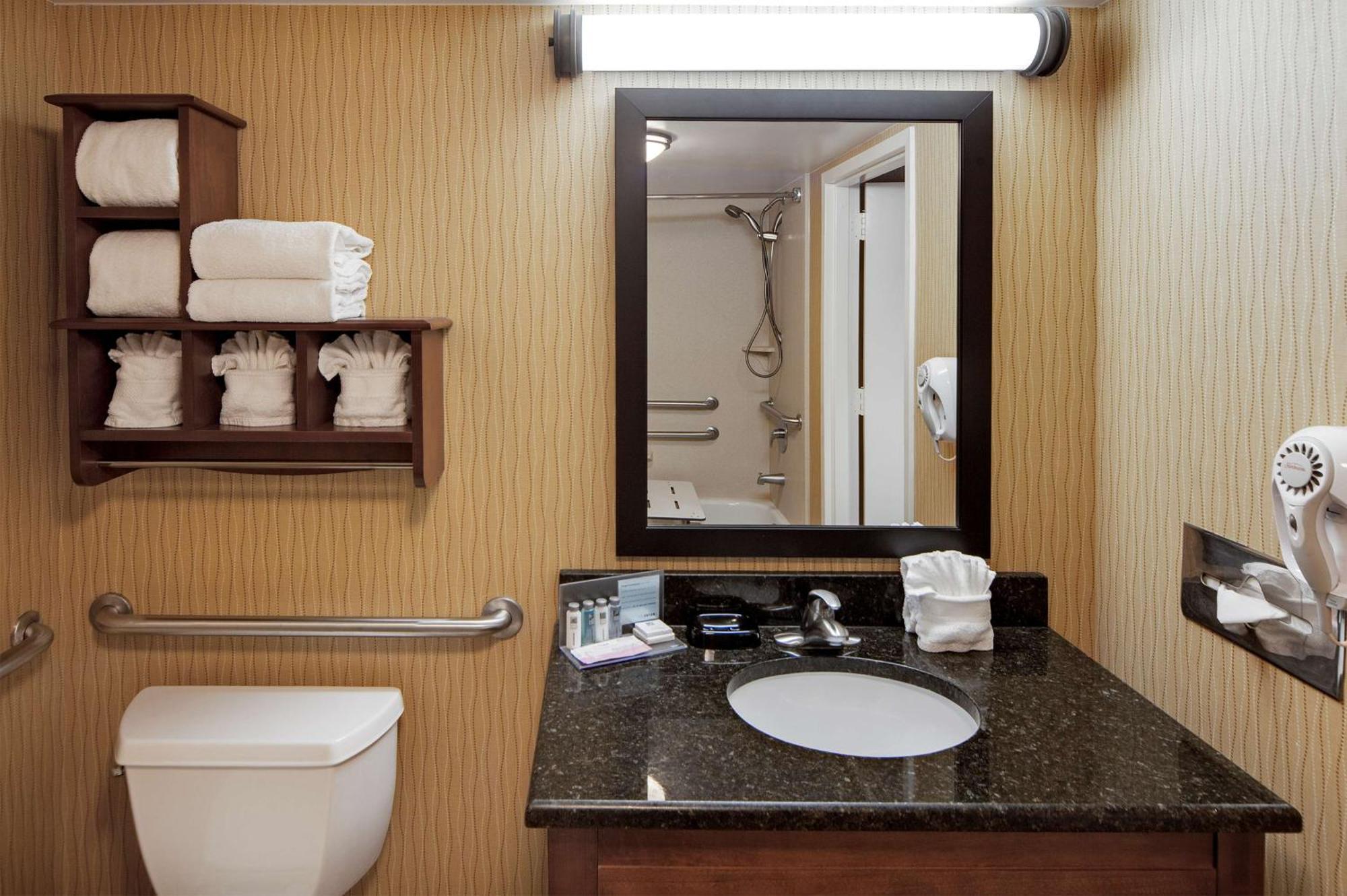 Hotel Hampton Myrtle Broadway At The 3*