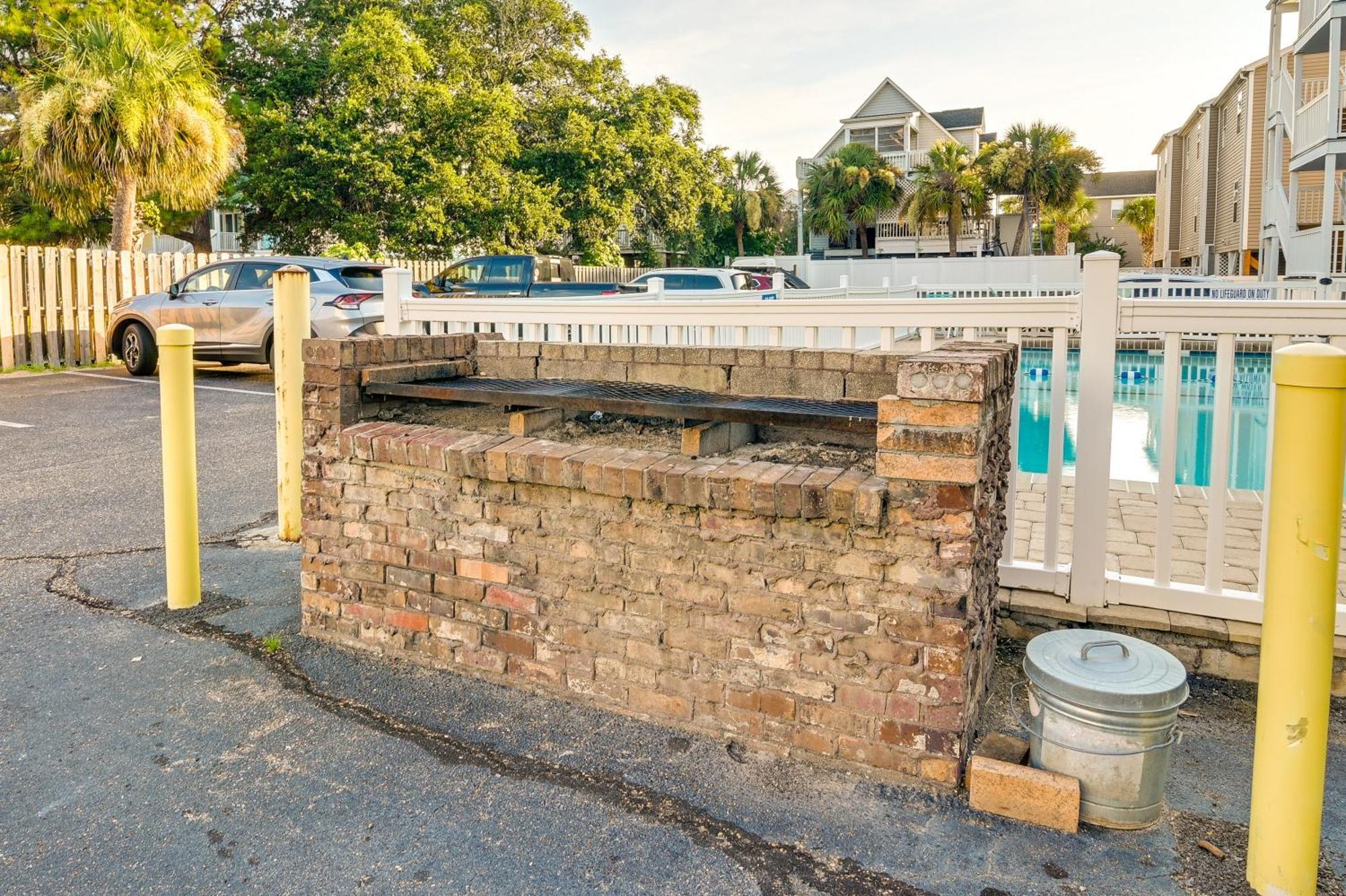 Surfside With Ocean Access And Balcony! Apartment