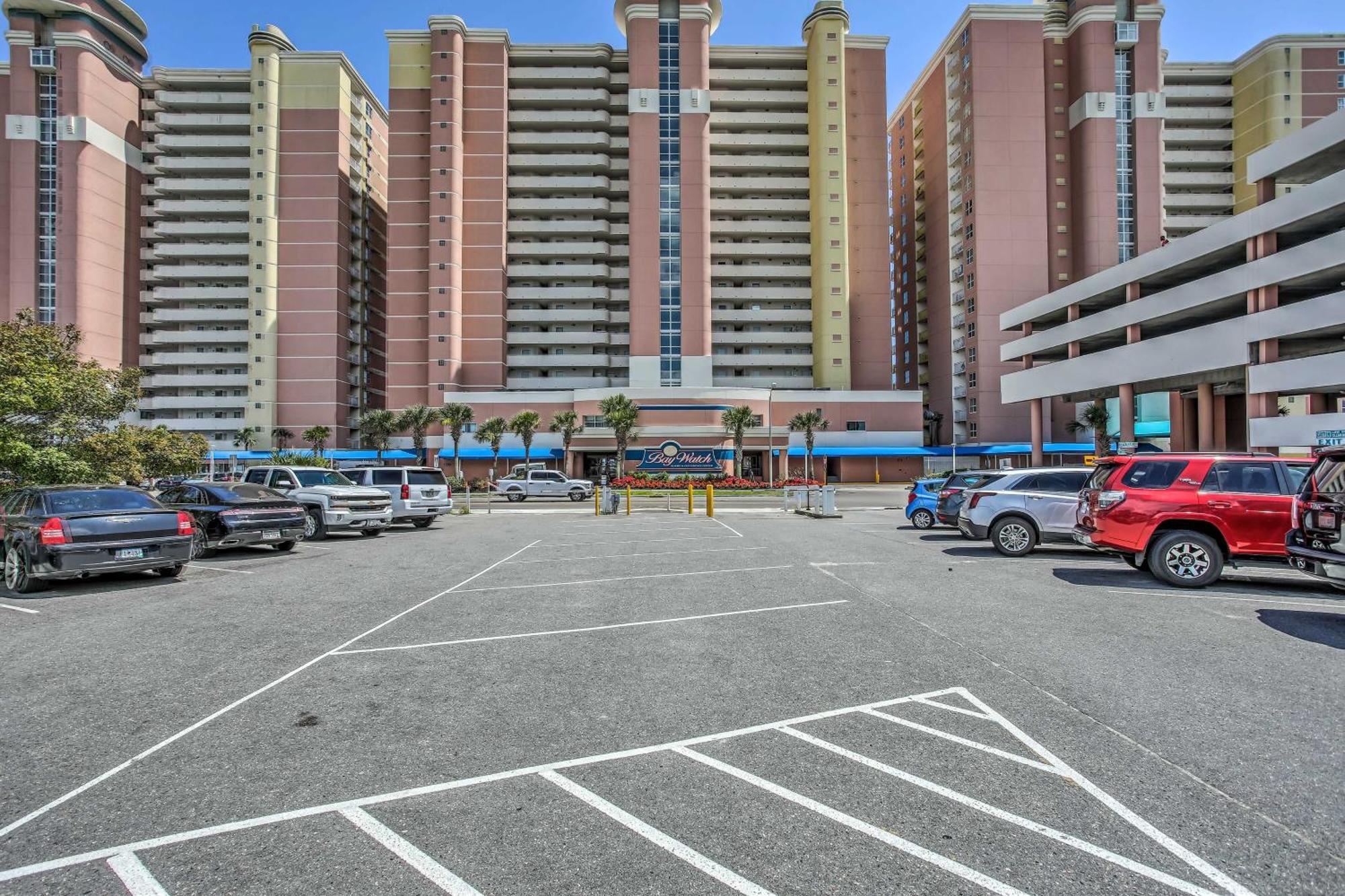 Oceanfront North Myrtle Access Apartment *