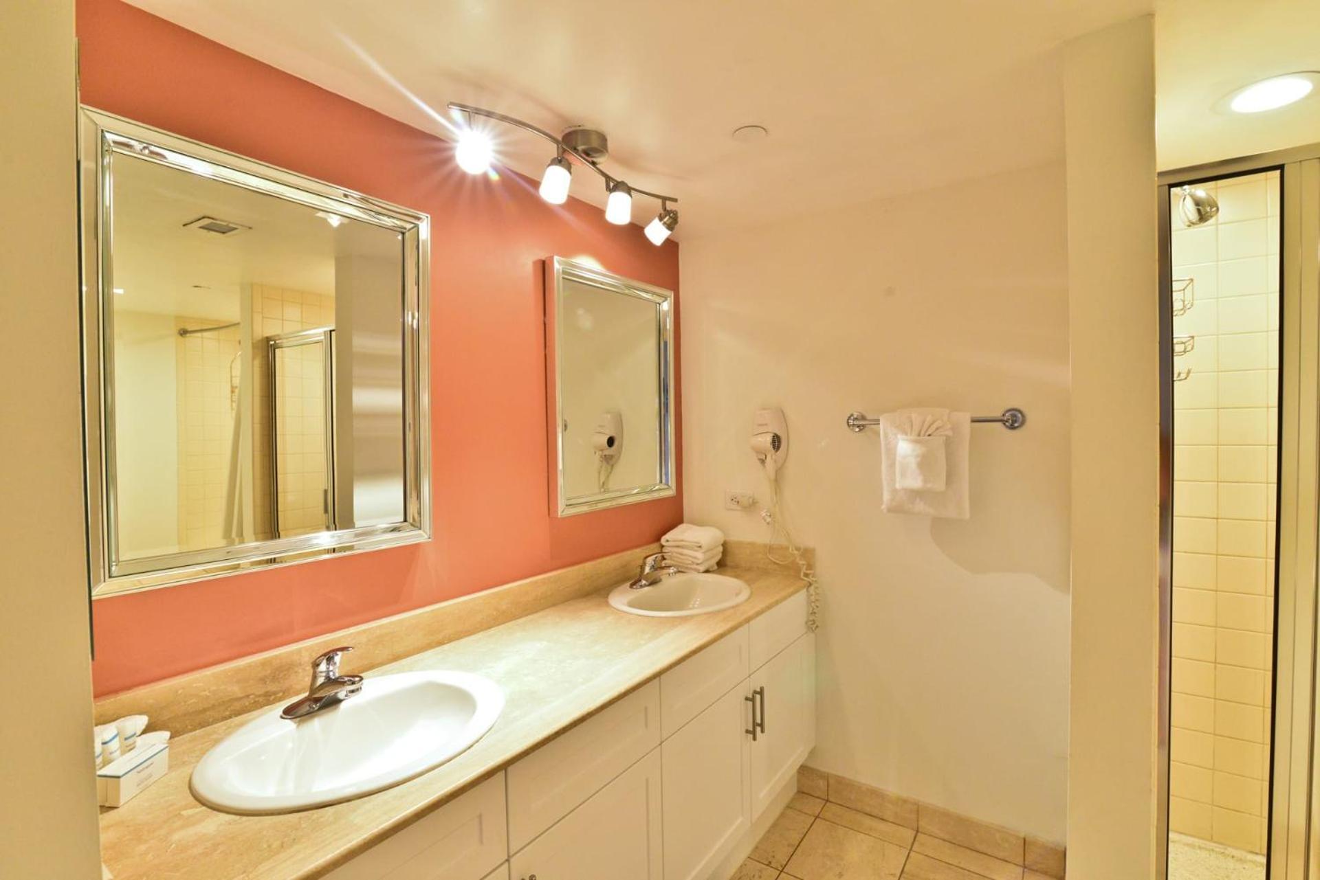 Ocean View Paradise Location & With Pool