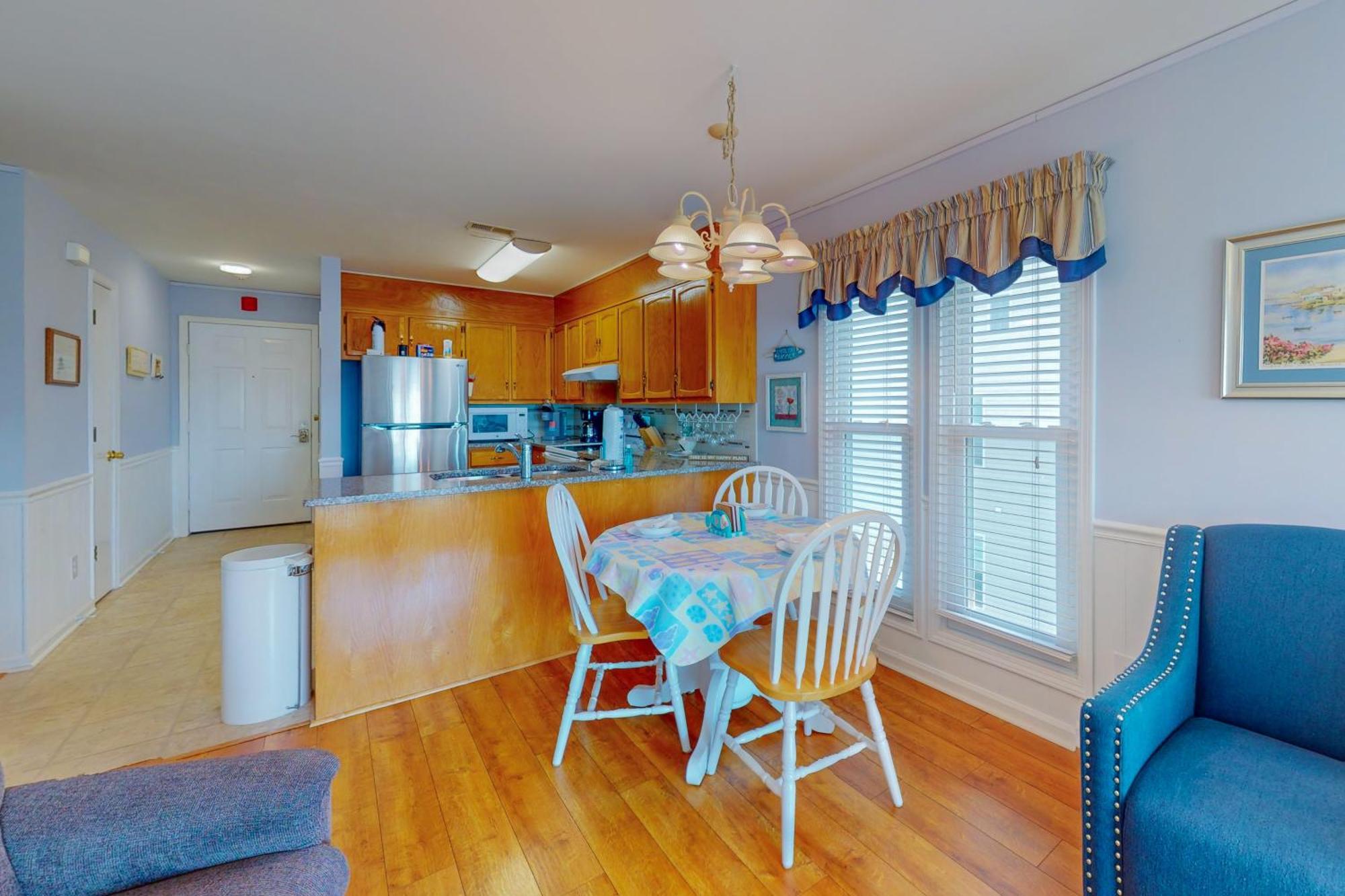 Emerald Pointe 1-c