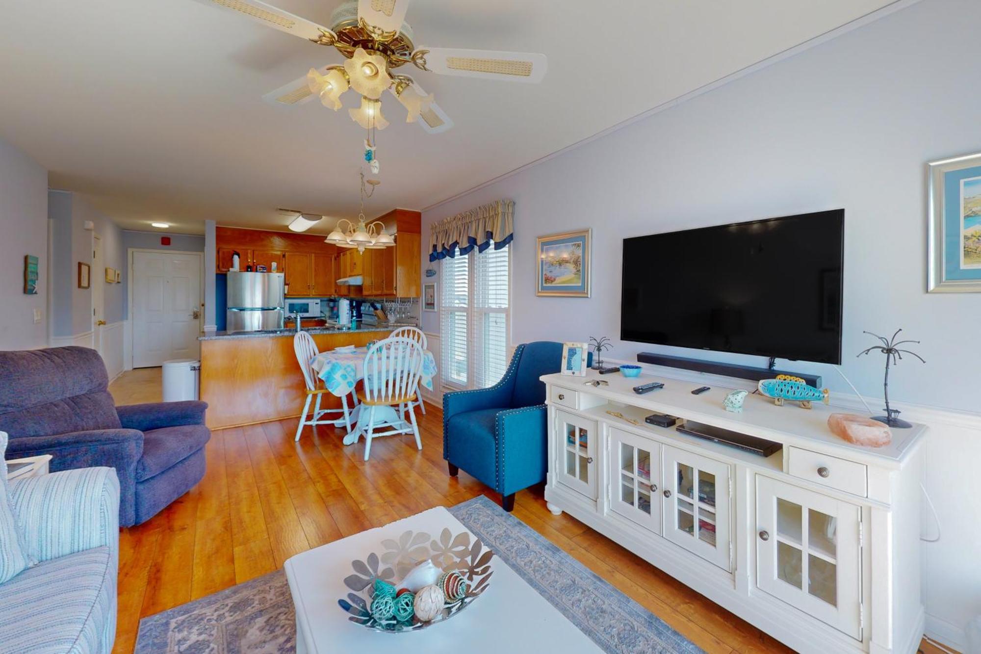 Apartment Emerald Pointe 1-c