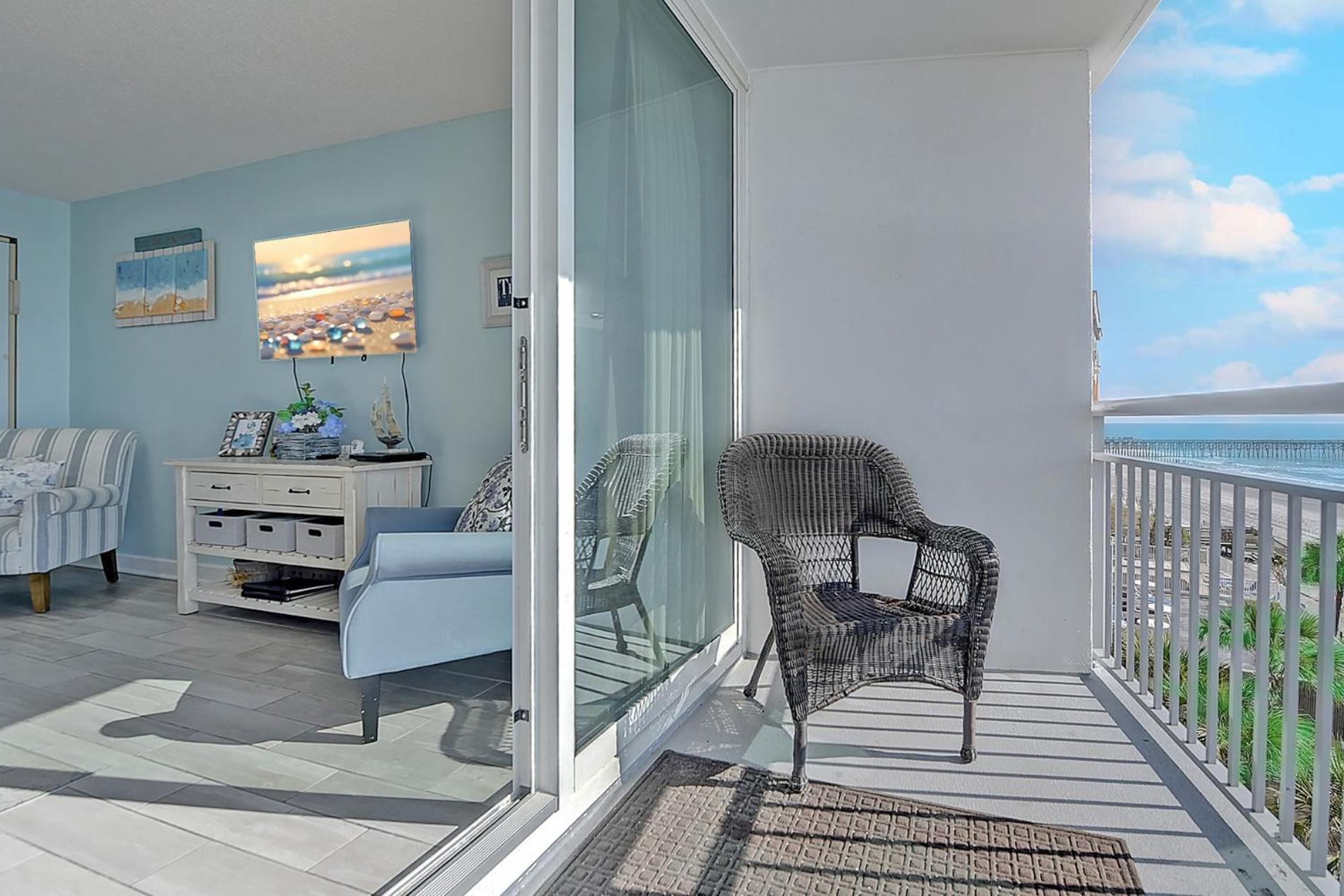Oceans One 4th Floor 1 Bdrm 1 Ba Apartment