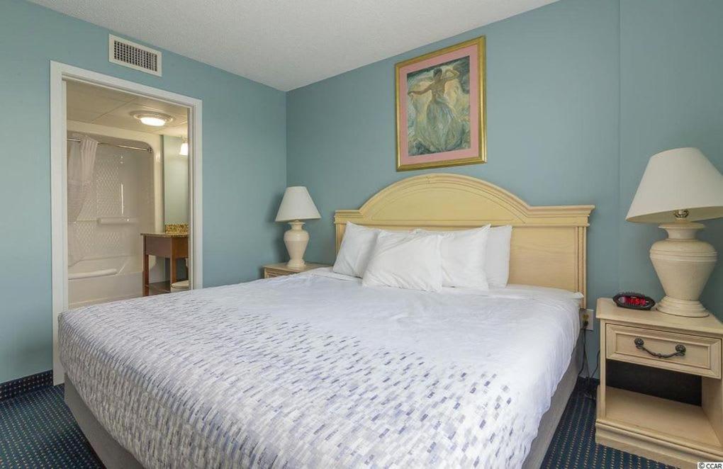 Ocean Front Views Camelot 1011