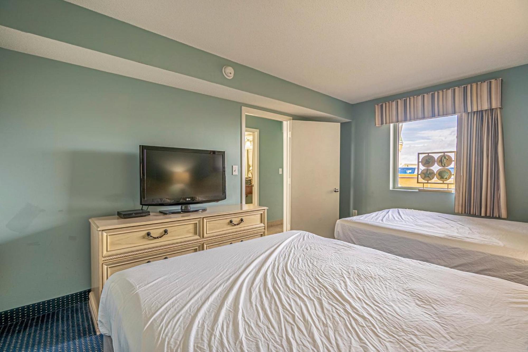 Ocean Front Views Camelot 1011 Holiday home Myrtle Beach