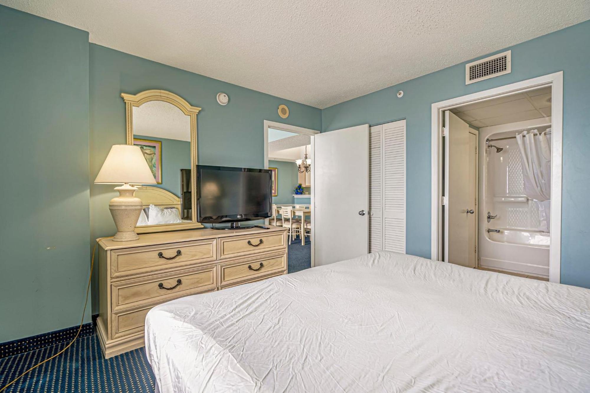 Holiday home Ocean Front Views Camelot 1011