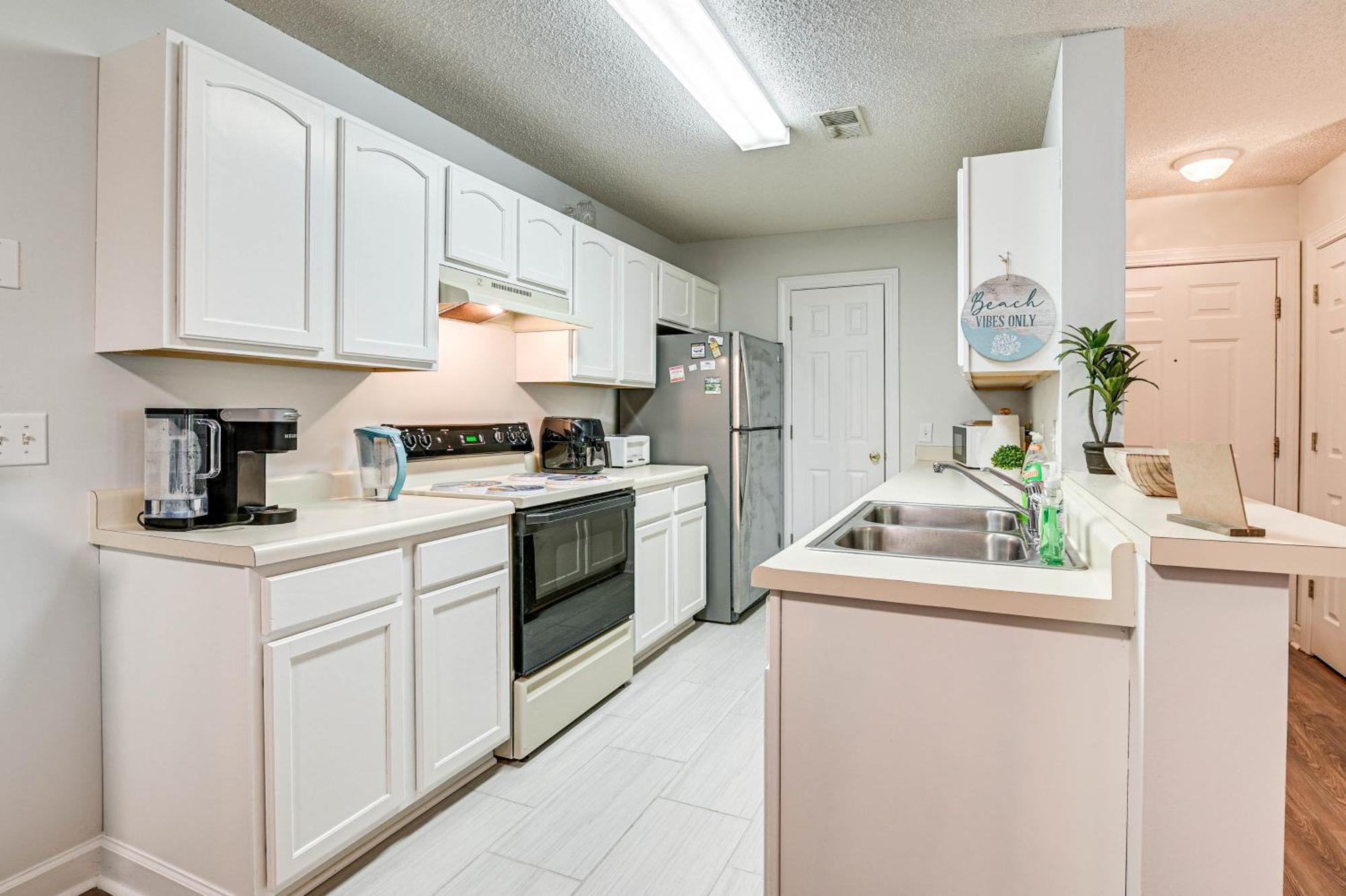 Apartment Murrells Inlet With Pool Access, Near Beach!
