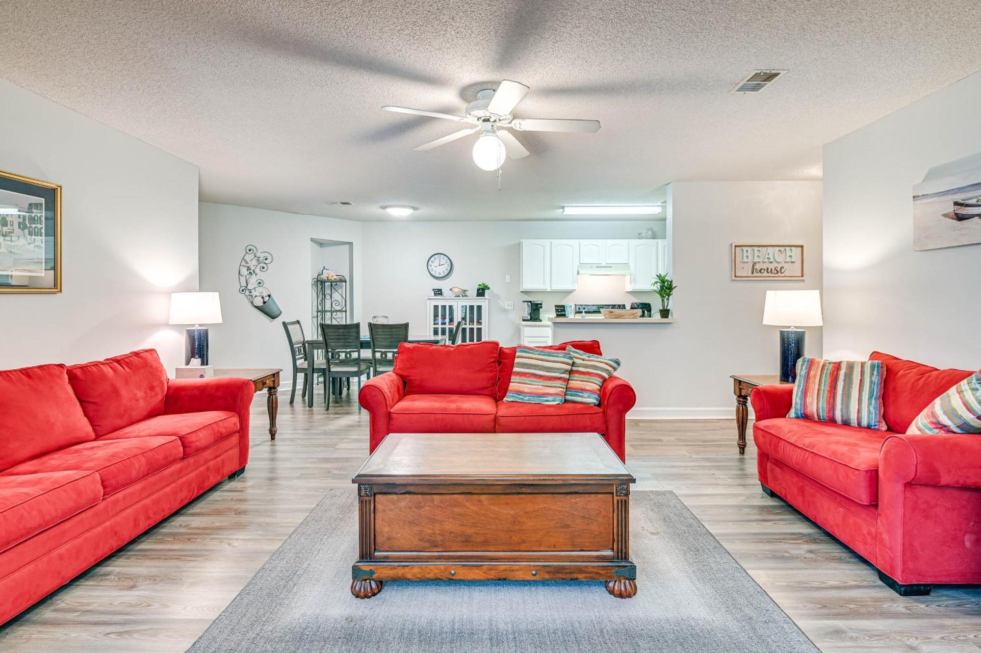 Murrells Inlet With Pool Access, Near Beach! Apartment