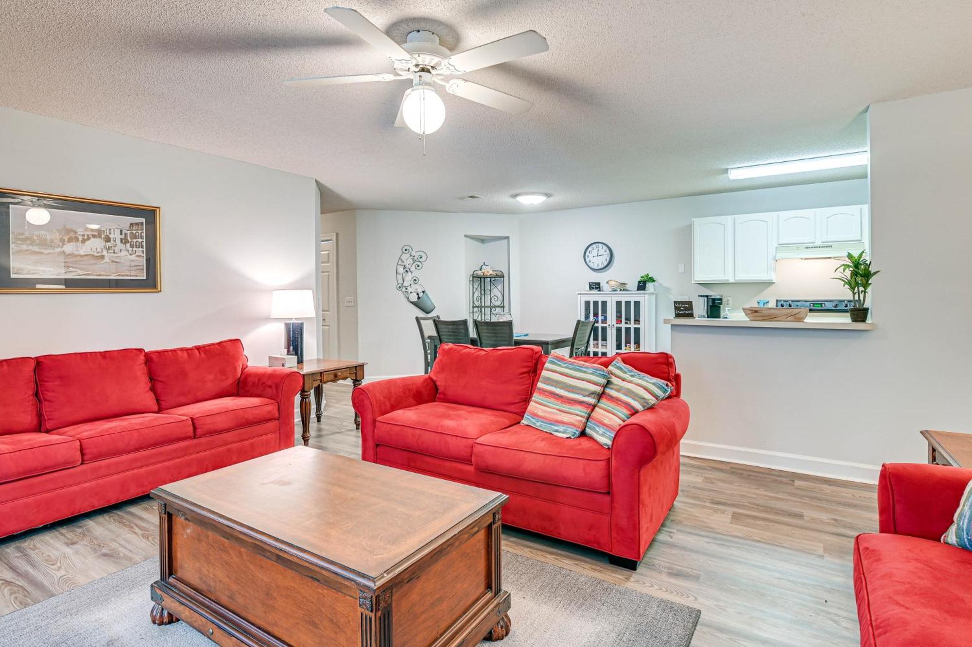 Apartment Murrells Inlet With Pool Access, Near Beach!