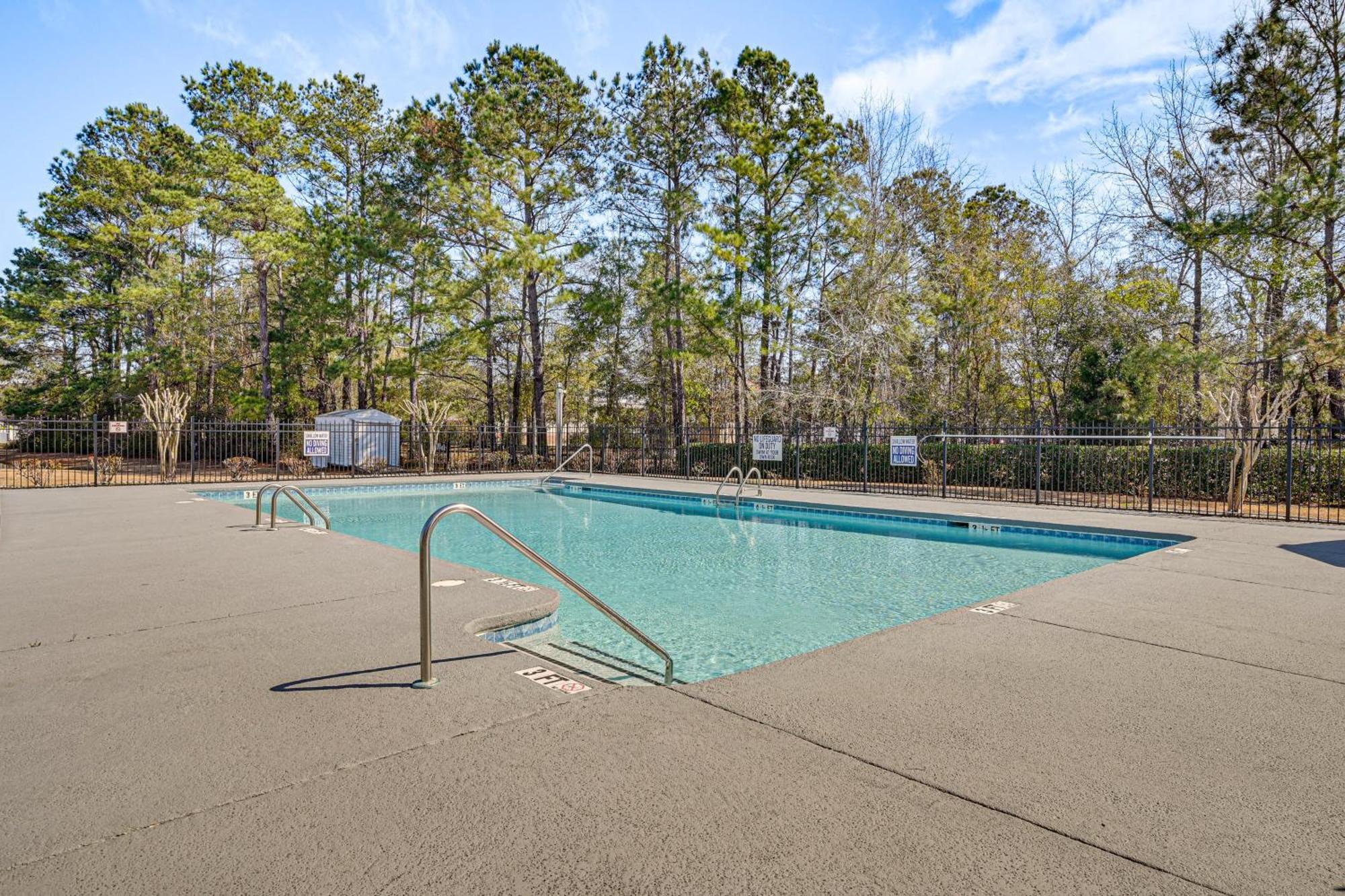 Apartment Murrells Inlet With Pool Access, Near Beach!