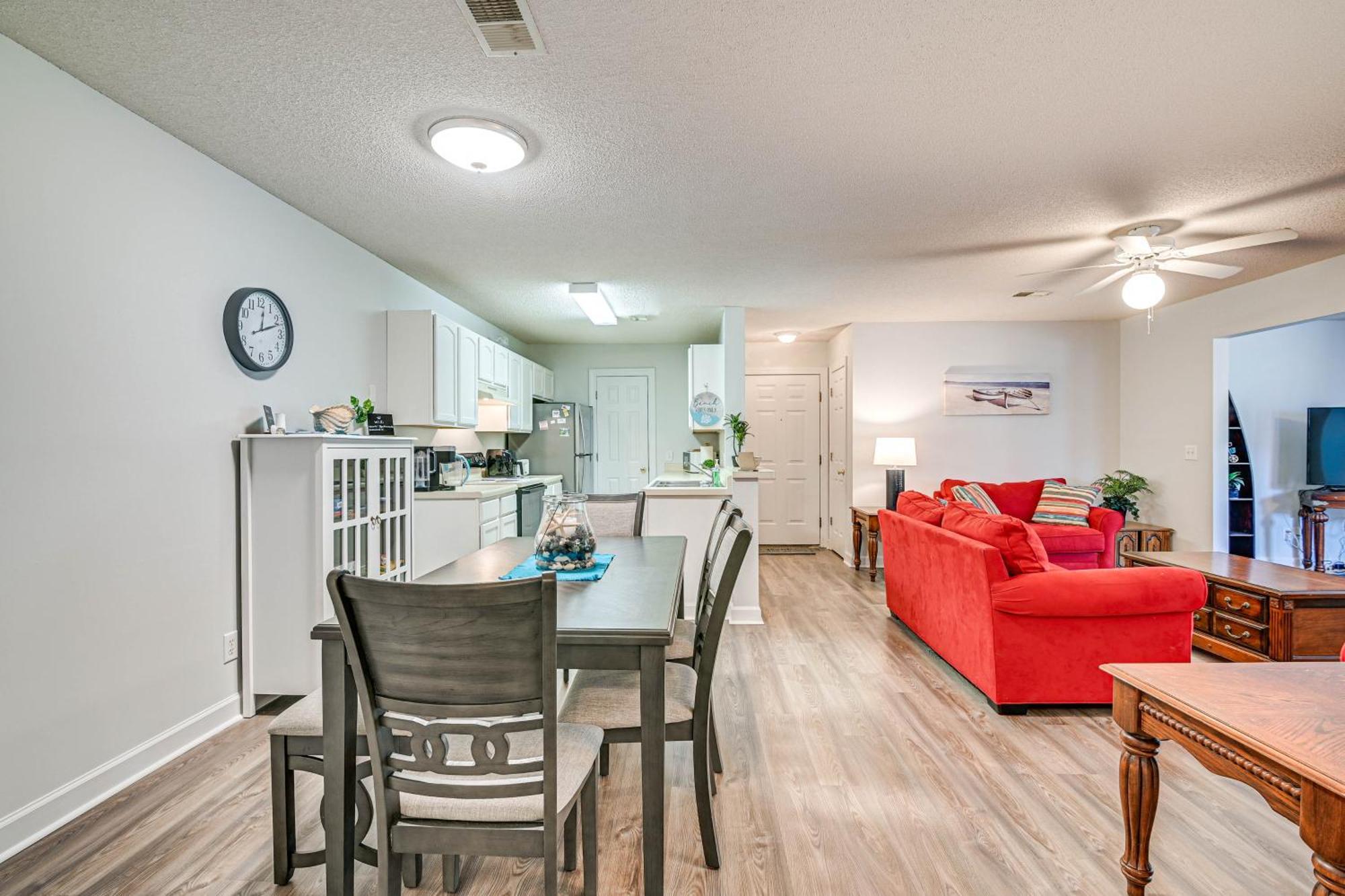 Murrells Inlet With Pool Access, Near Beach! Apartment *
