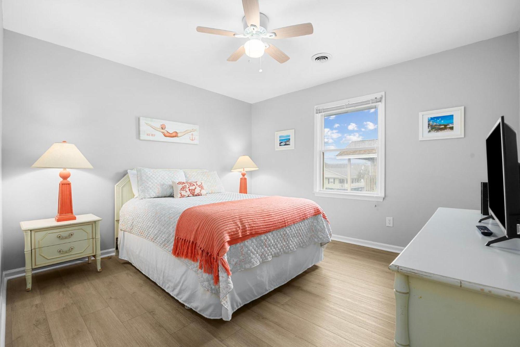 Charming 3 Bedroom ,oceanview Located In Surfside! * Myrtle Beach