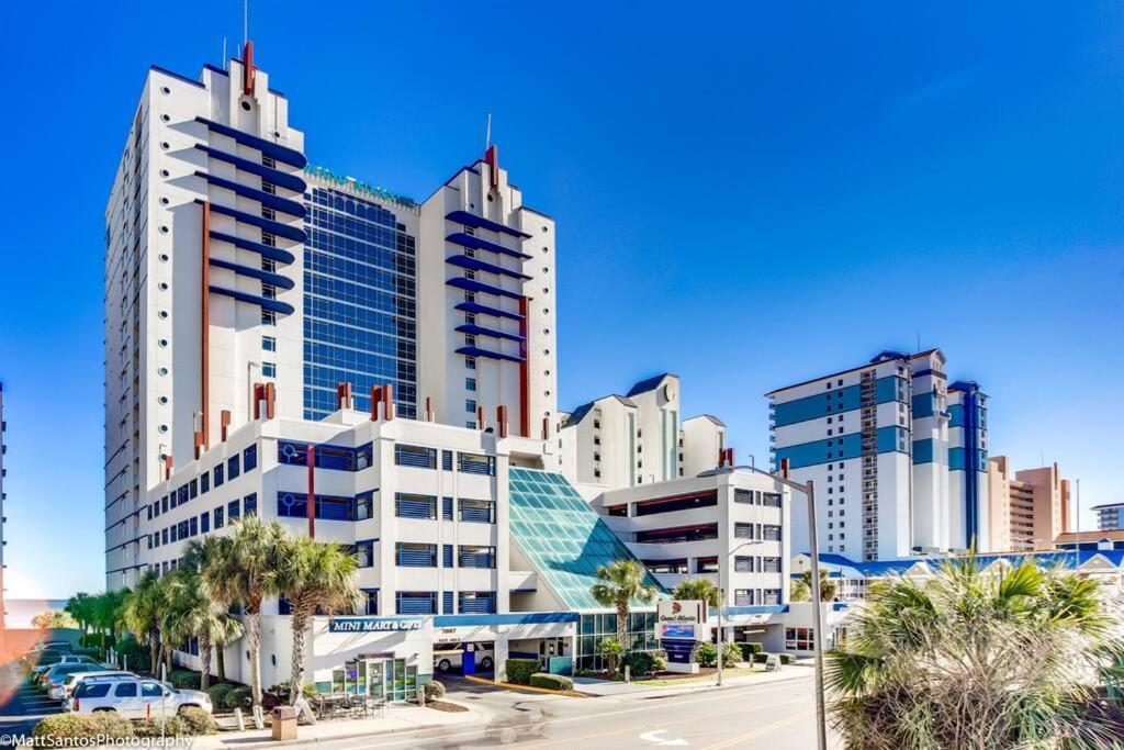 ** March Specials ** Beautiful Efficiency In Ocean Front Building *
