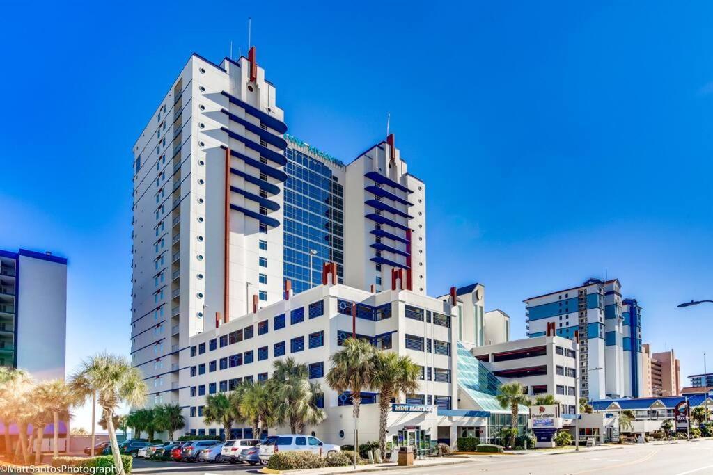 ** March Specials ** Beautiful Efficiency In Ocean Front Building Myrtle Beach