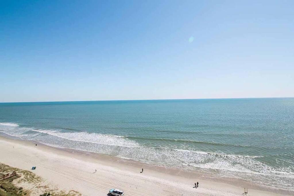 ** March Specials ** Beautiful Efficiency In Ocean Front Building