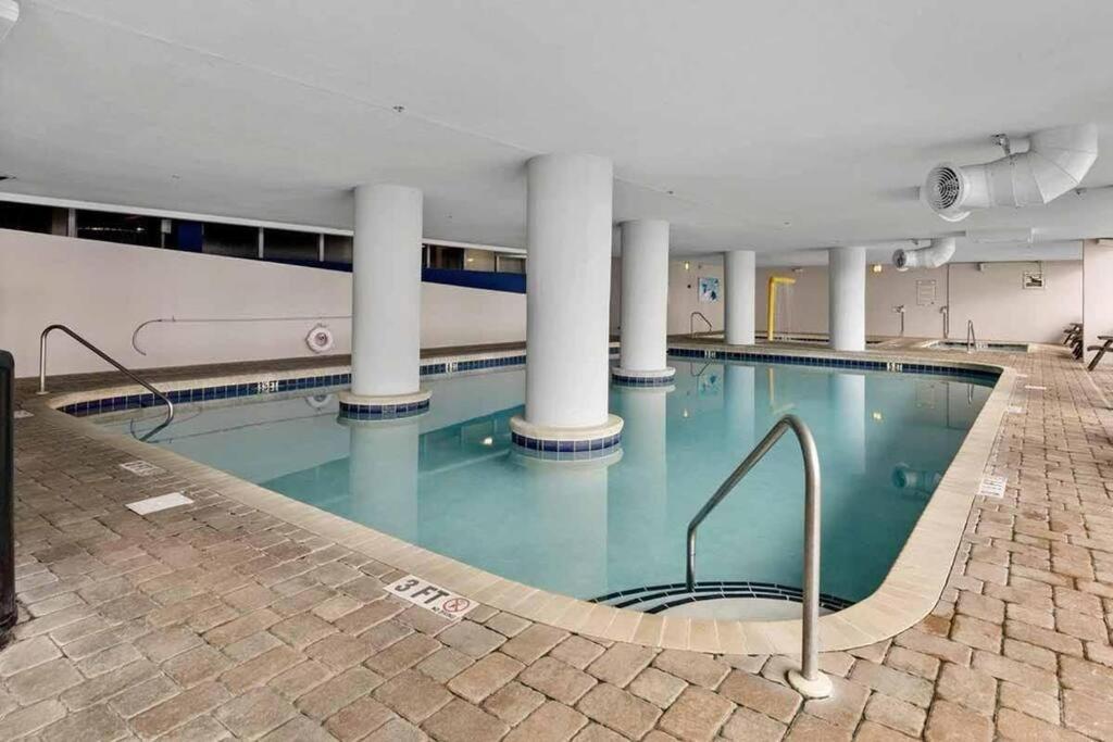 ** March Specials ** Beautiful Efficiency In Ocean Front Building *