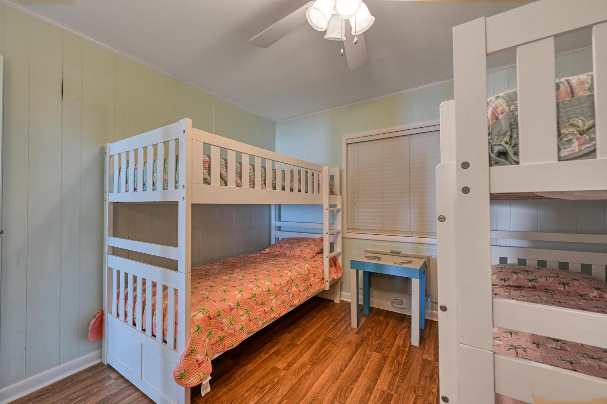 Ocean View Unit B1 *
