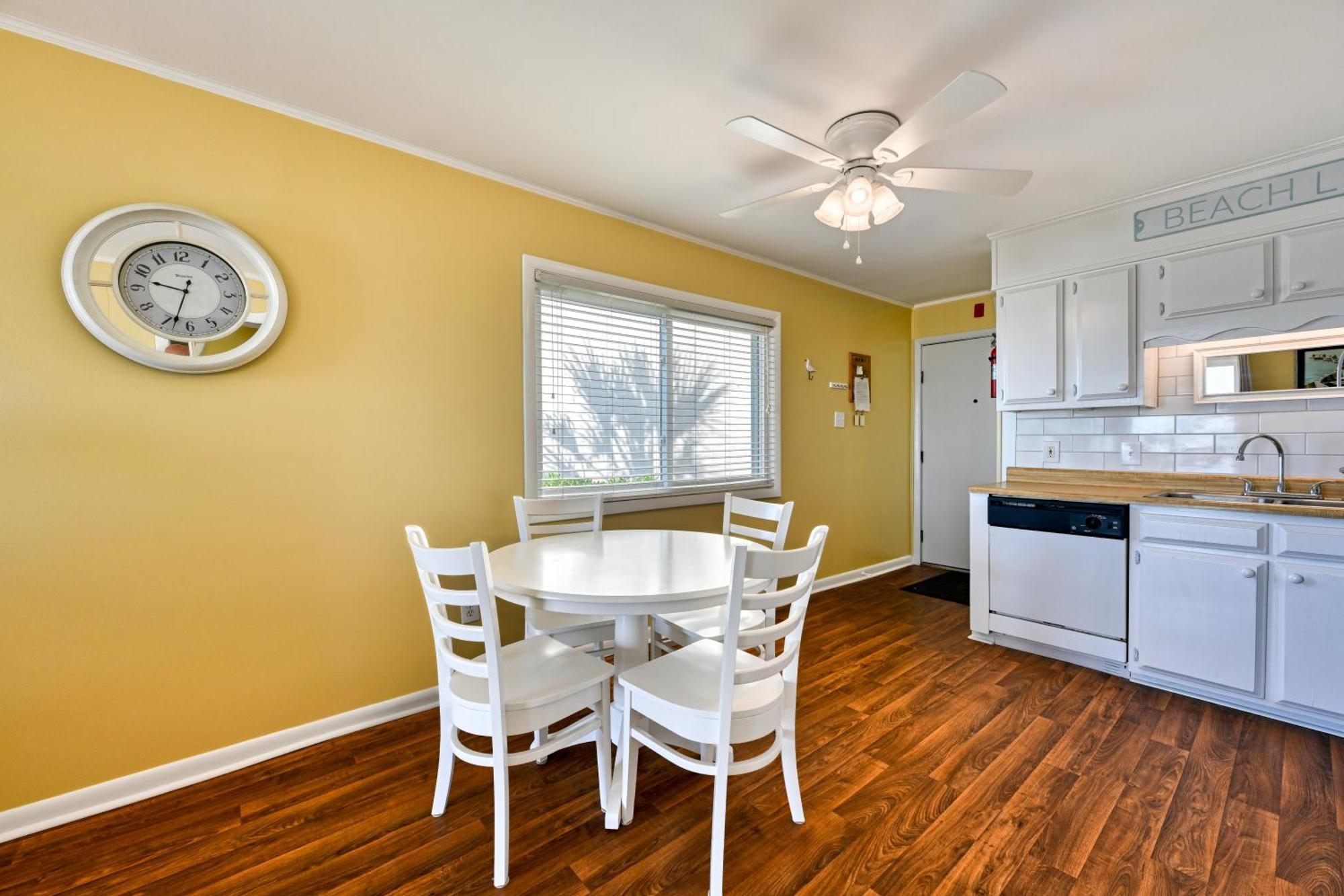 Ocean View Unit B1 *