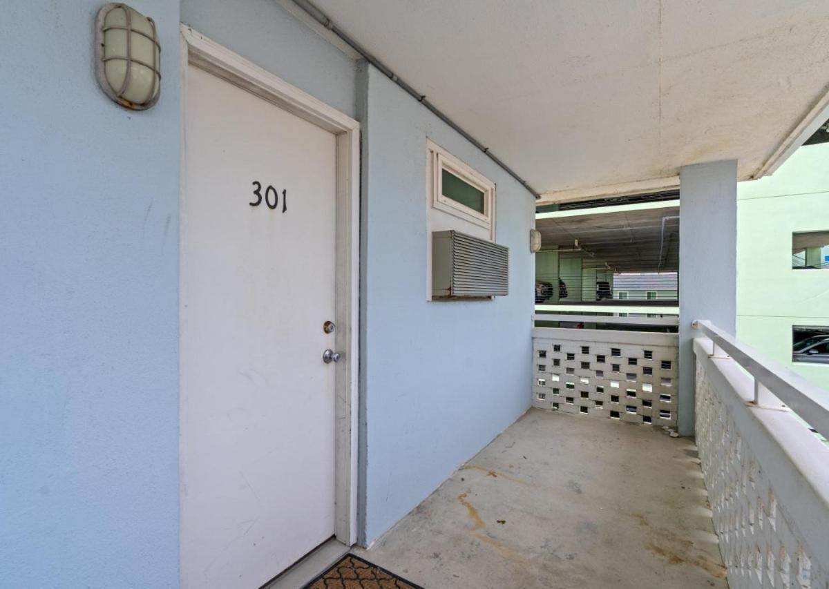 Apartment Blue Mist Unit 301 Is A 3rd Floor Oceanfront In Cherry Grove Nmb