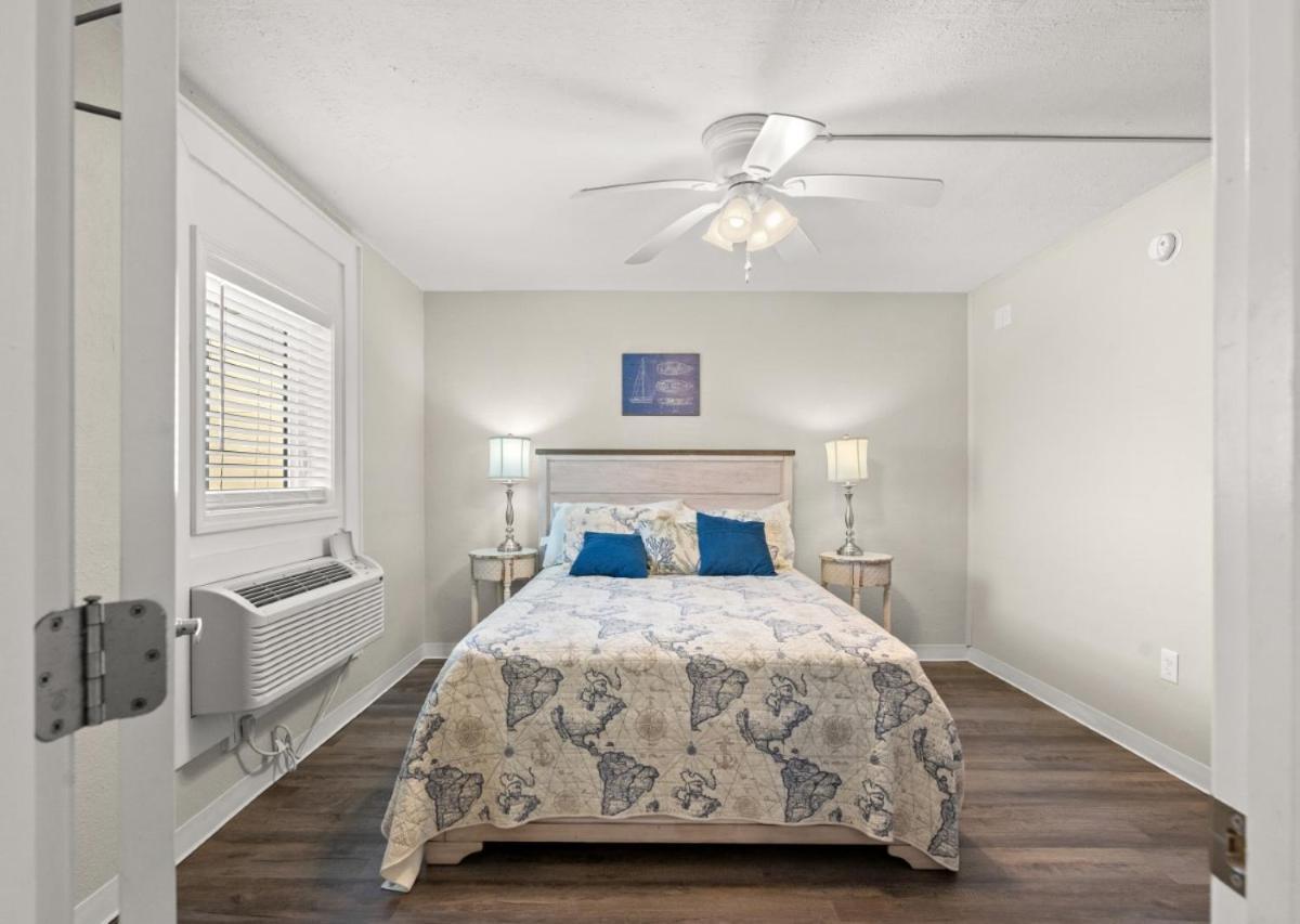 Blue Mist Unit 301 Is A 3rd Floor Oceanfront In Cherry Grove Nmb